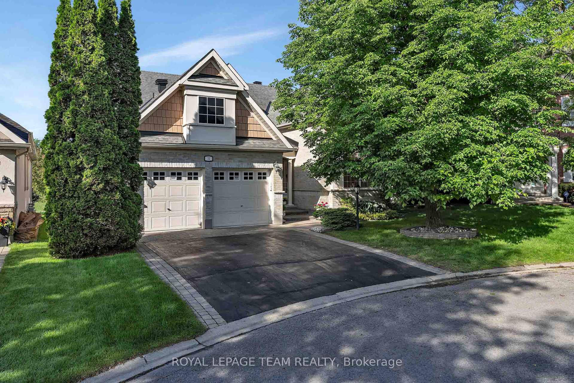 32 Silverthorn Court Ottawa Ontario Canada Sale residential Sandi Branker Zolo Realty, Brokerage*