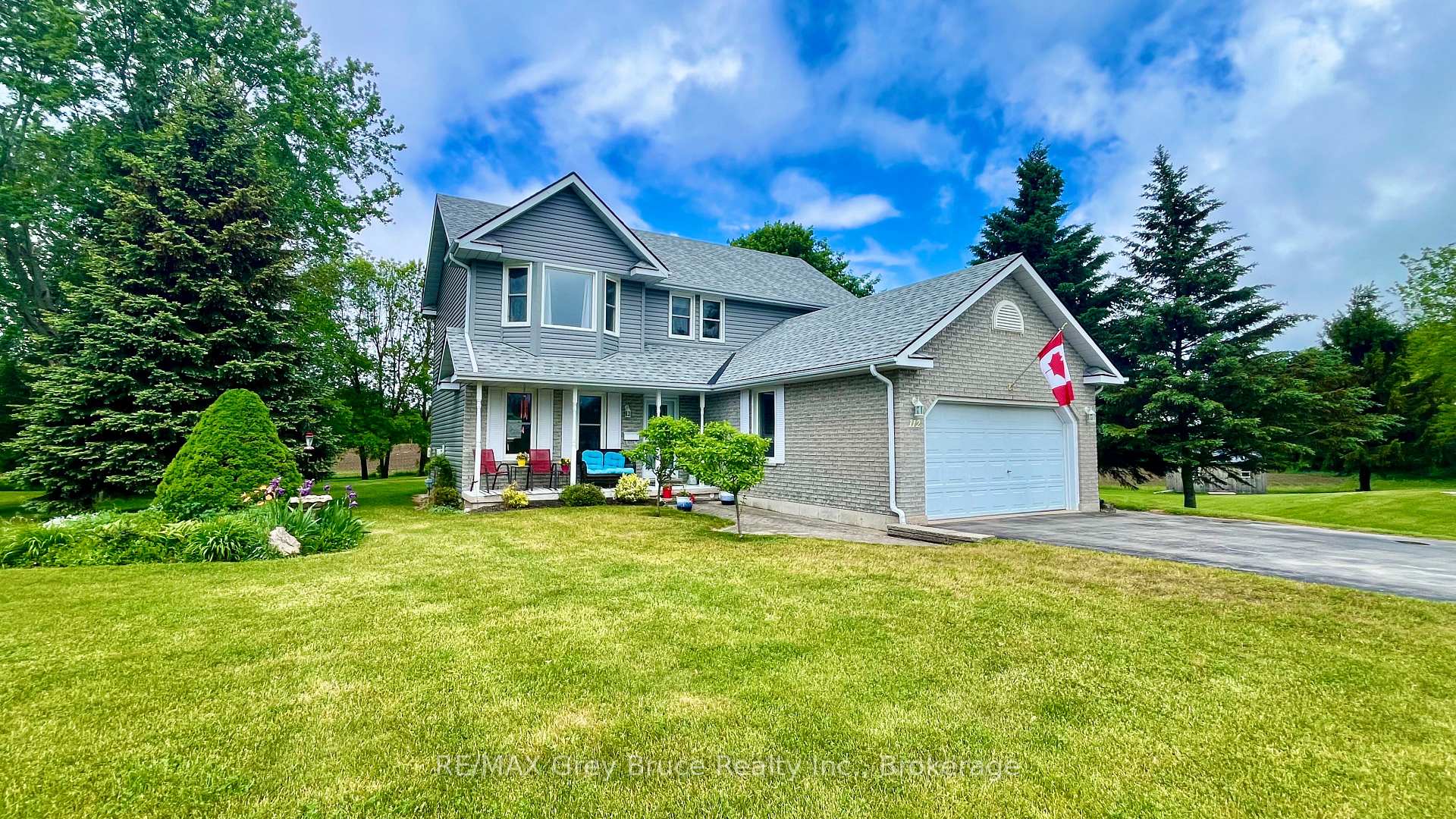 112 Mary Avenue Georgian Bluffs Ontario Canada Sale residential Kristine Fraser RE/MAX GREY BRUCE REALTY INC Brokerage*