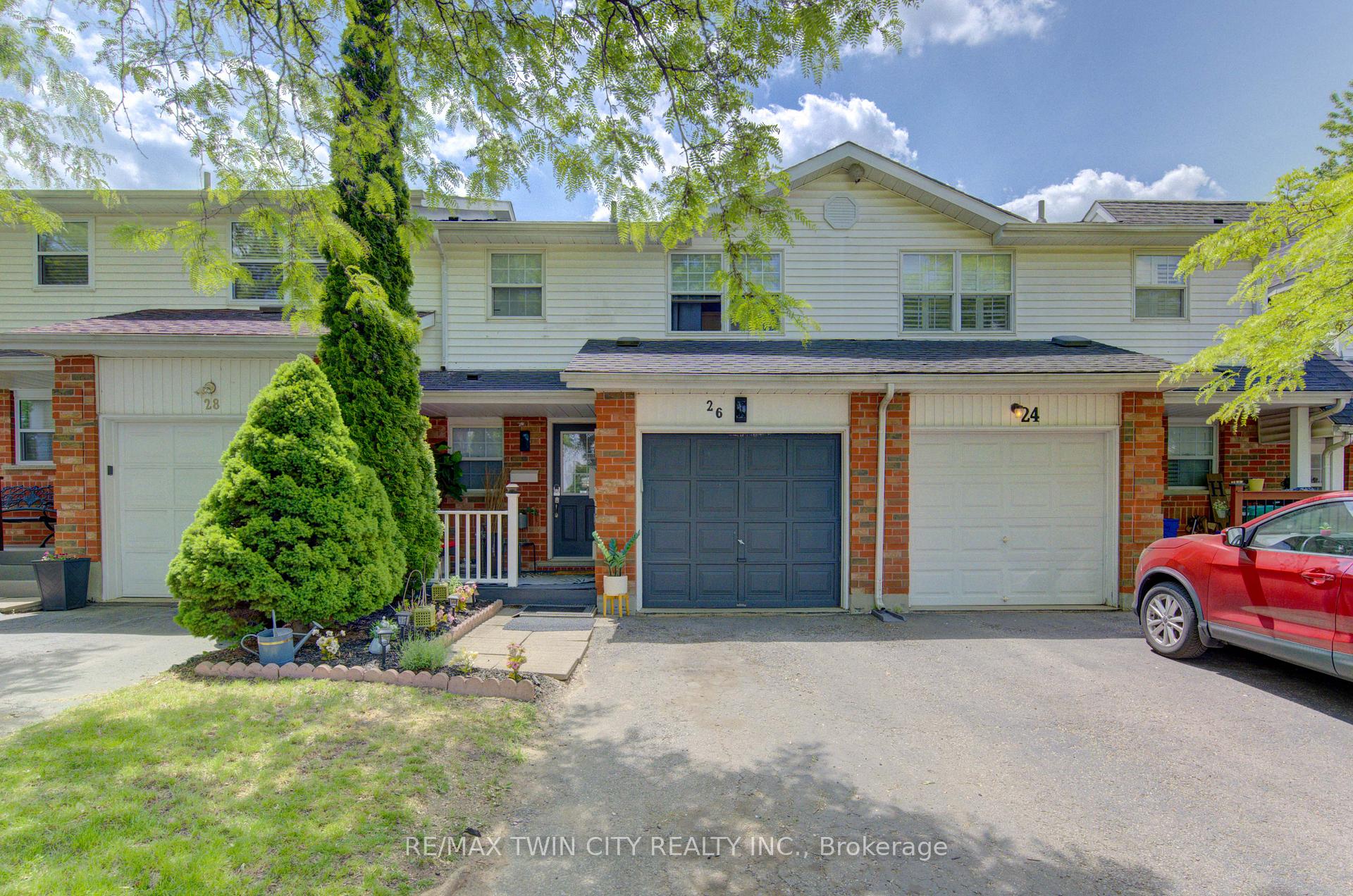 26 Hartley Court Cambridge Ontario Canada Sale residential Renee Blair Sotheby's International Realty Canada