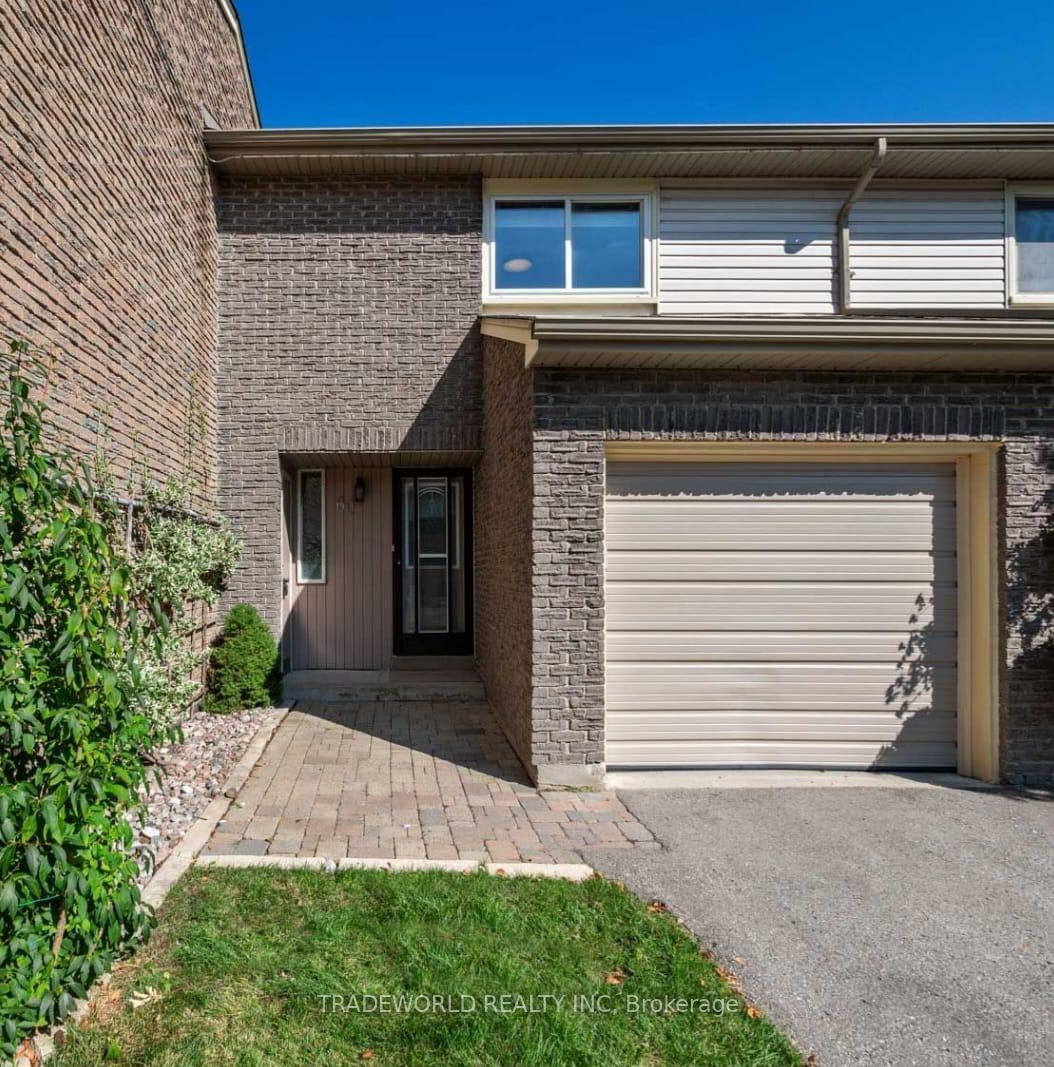 60 Camelot Way Markham Ontario Canada Sale residential Nancy Tajick Sutton Group-Admiral Realty Inc., Brokerage *