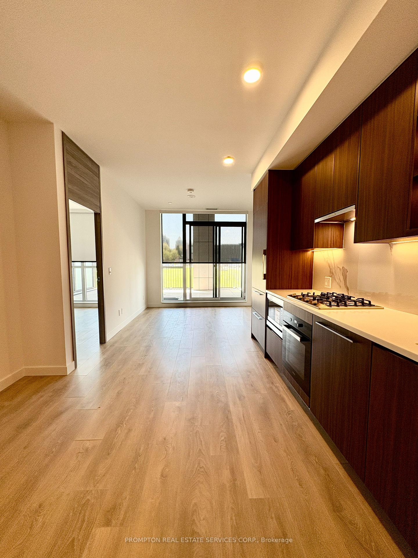 216 - 75 Billes Heights Toronto Ontario Canada Rent residential Bob Bahreinian Re/Max Connect Realty, Brokerage*