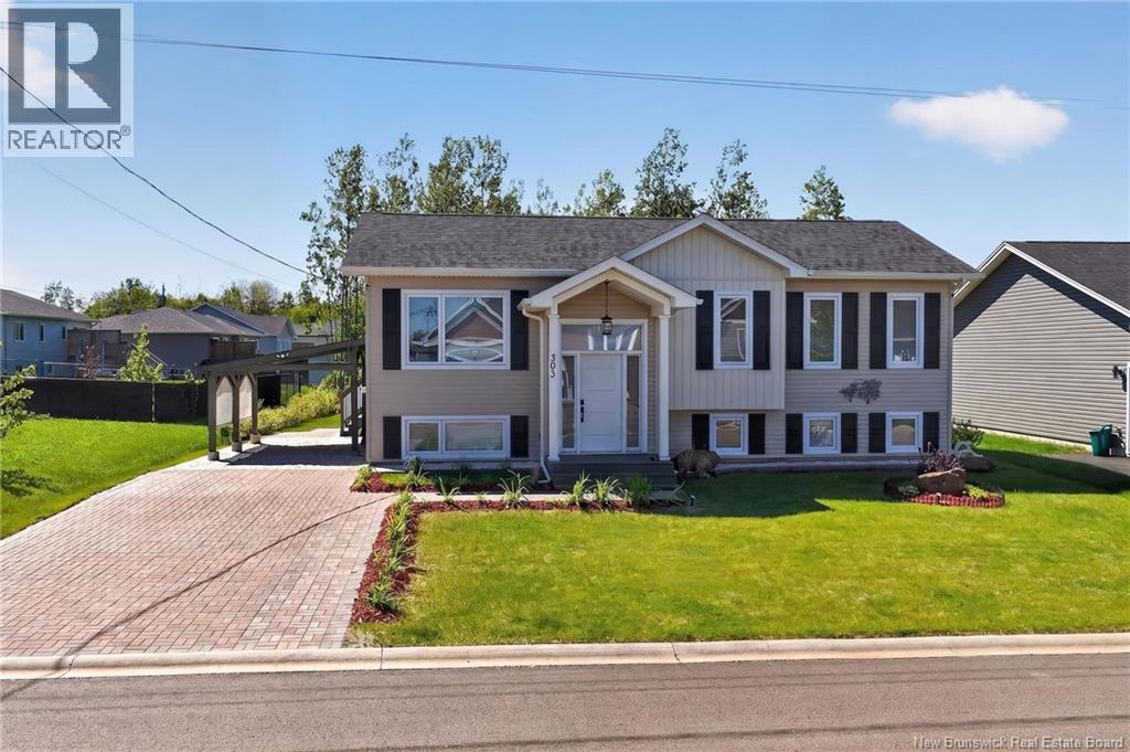 303 Chatellerault Shediac New Brunswick Canada Sale residential Roger LeBlanc RE/MAX AVANTE