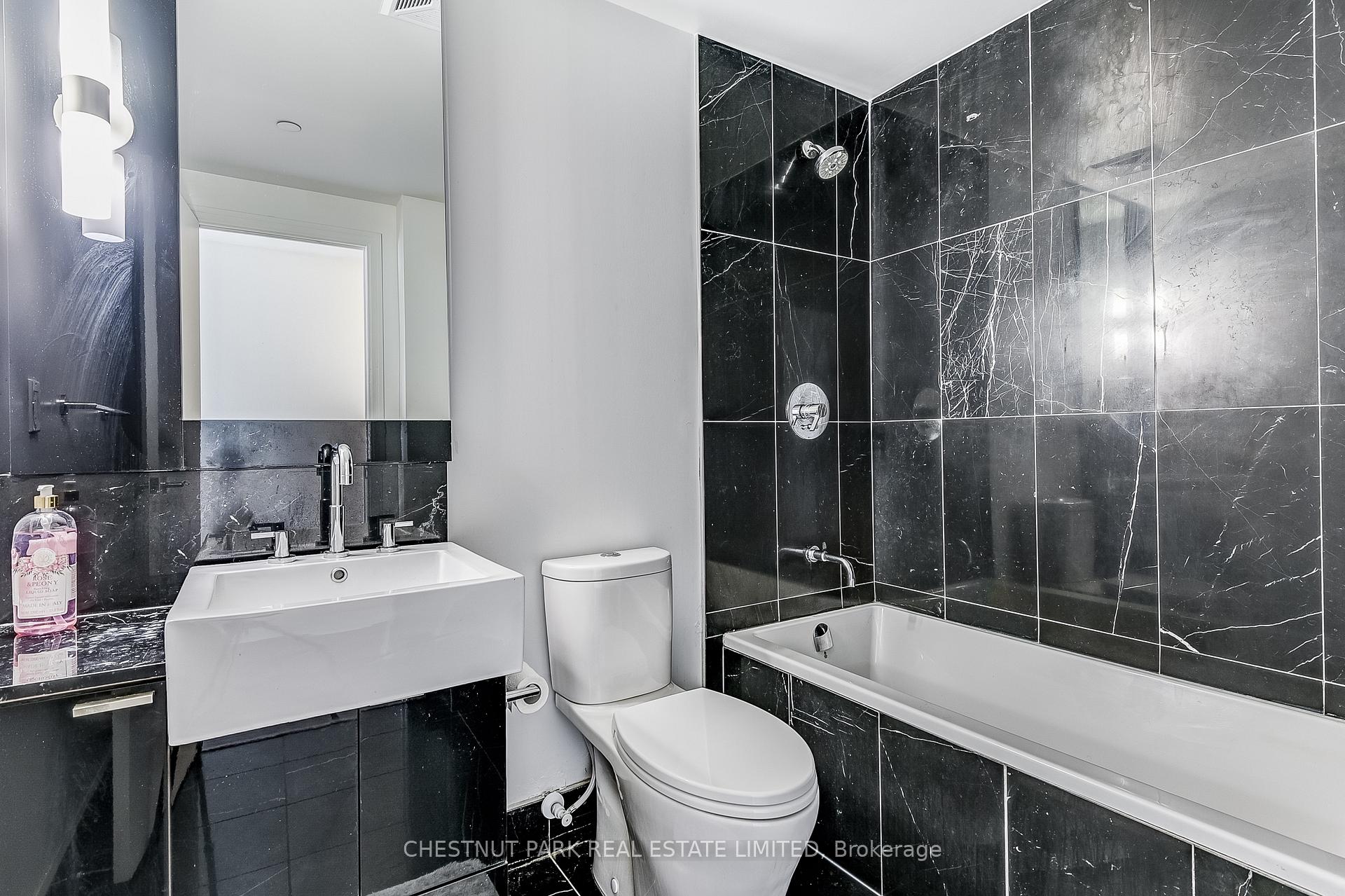 3 Bedroom Apartment/Flat's Image 18
