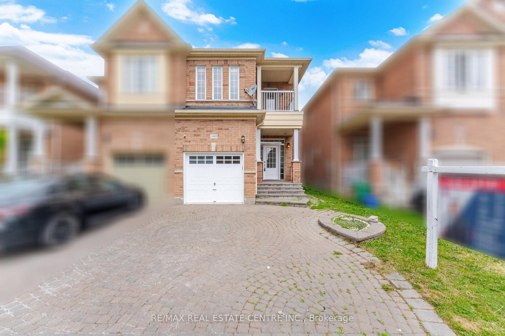 3085 Doyle Street Mississauga Ontario Canada Sale residential Yasir Saleh RE/MAX Real Estate Centre Inc., Brokerage*