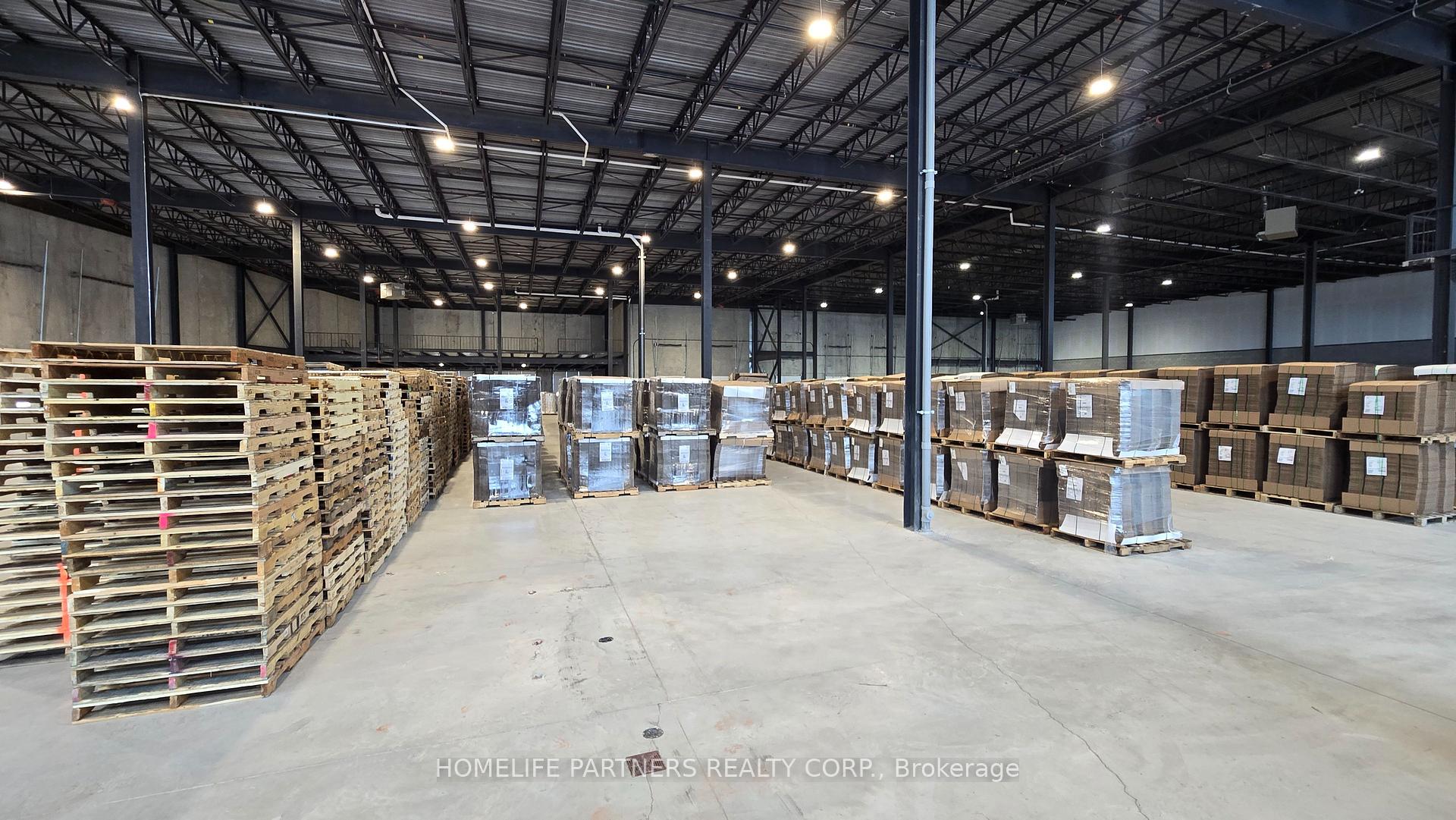 3 - 125 Engelhard Drive Aurora Ontario Canada Lease commercial Chris Kosalka HomeLife Partners Realty Corp., Brokerage*