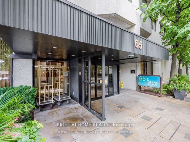 1907 - 65 Harbour Square Toronto Ontario Canada Rent residential Zain Khan Right at Home Realty, Brokerage*
