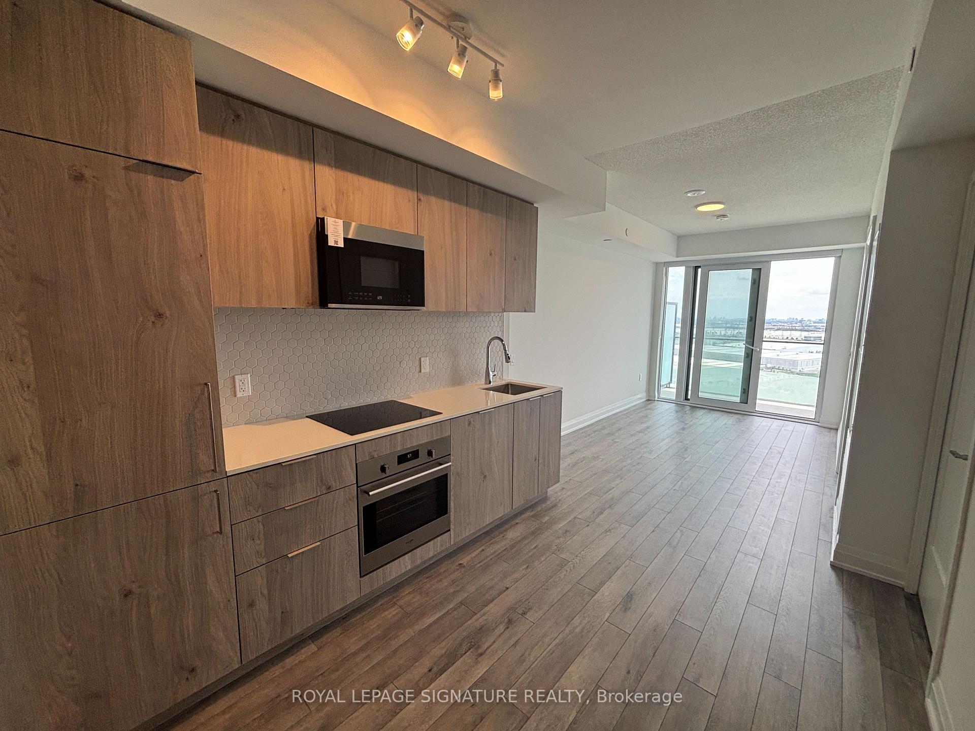 2003 - 15 Skyridge Drive Brampton Ontario Canada Rent residential Muhammad Cheema ROYAL LEPAGE SIGNATURE REALTY, Brokerage*
