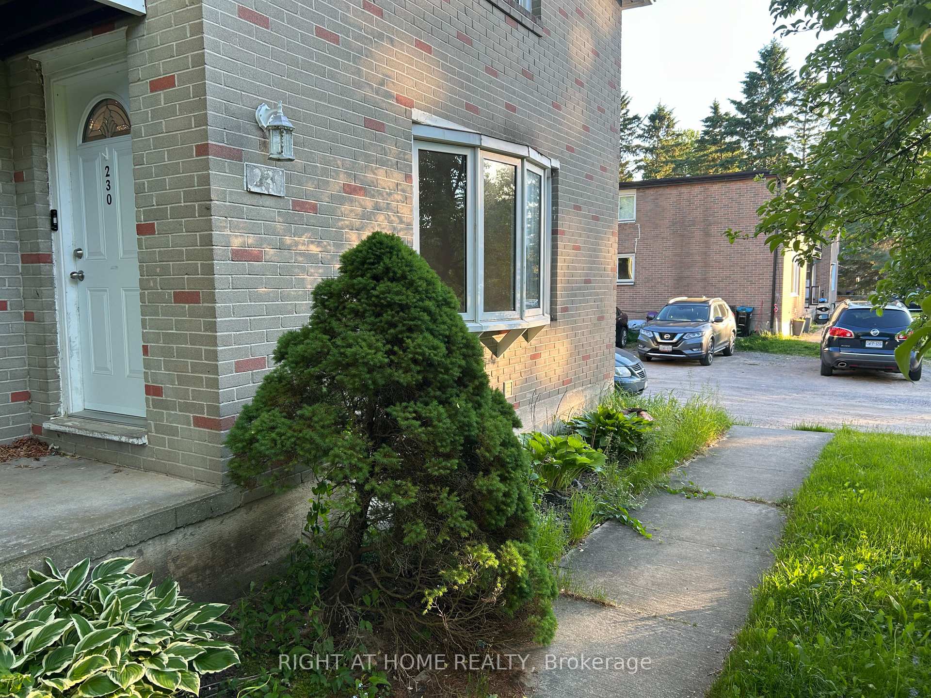 230 Cindy Lane Essa Ontario Canada Rent residential Patrick Williams Right at Home Realty, Brokerage*
