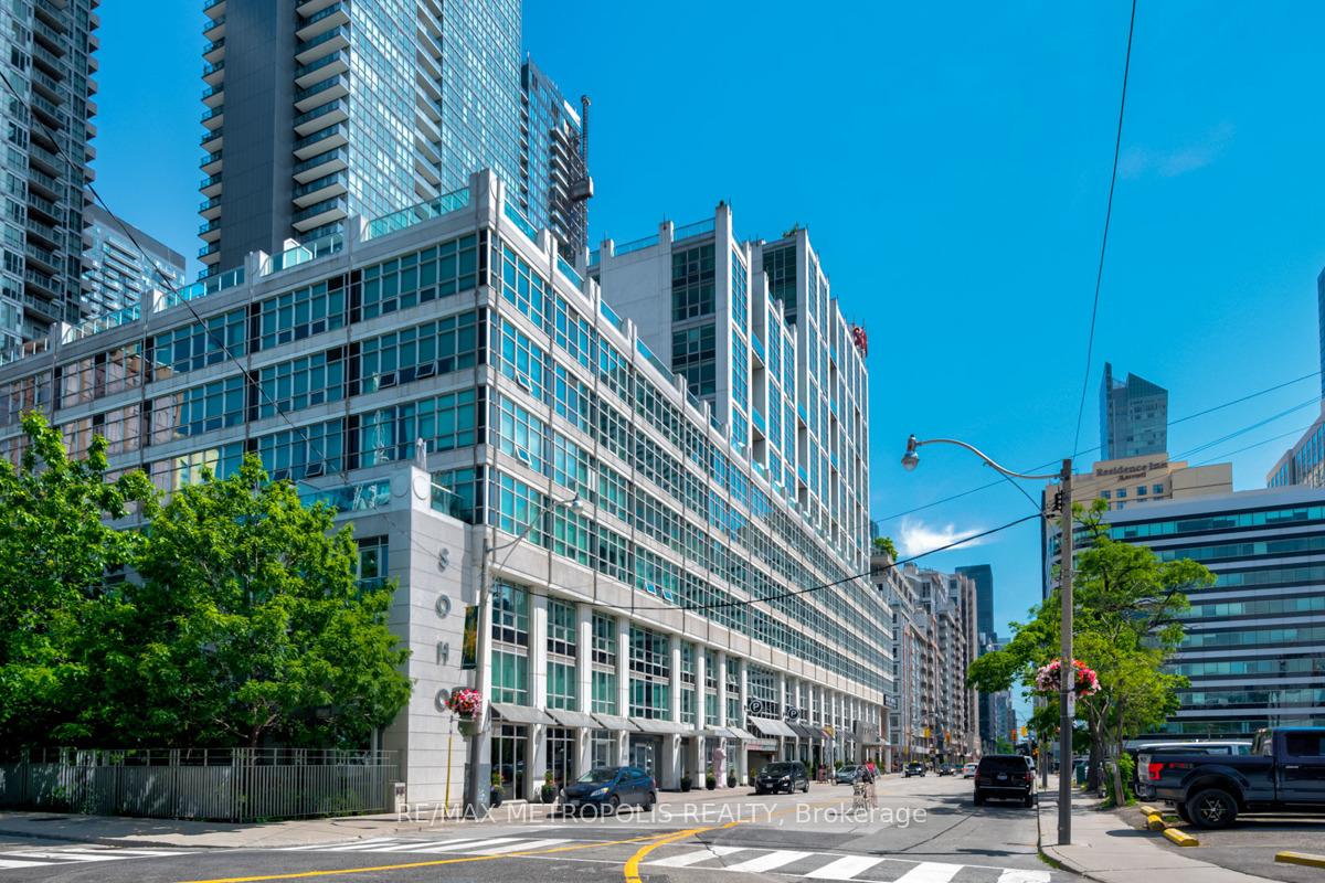 214 - 350 Wellington Street W Toronto Ontario Canada Rent residential   RE/MAX Metropolis Realty Brokerage*