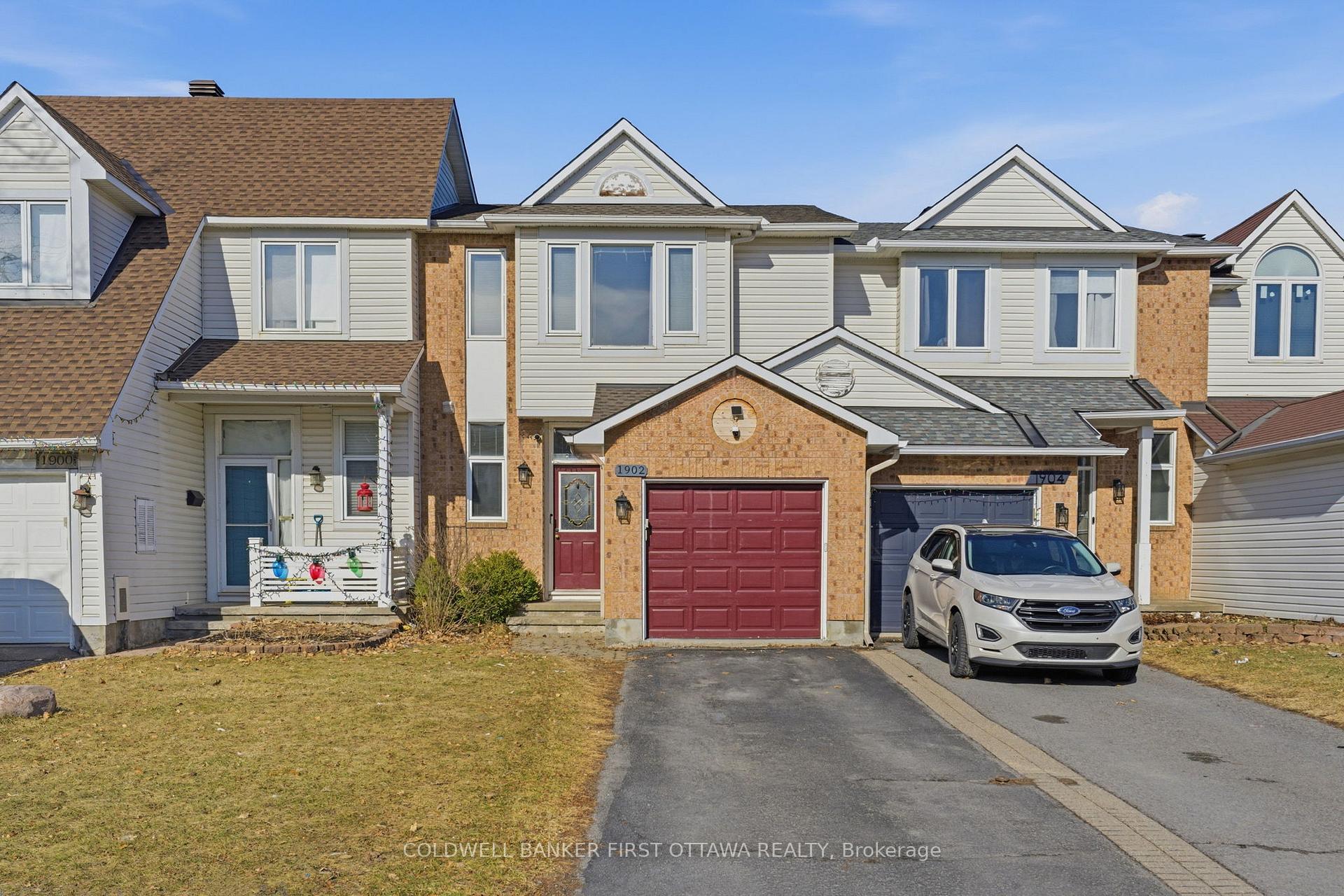 1902 Hennessy Crescent Ottawa Ontario Canada Sale residential Sandi Branker Zolo Realty, Brokerage*