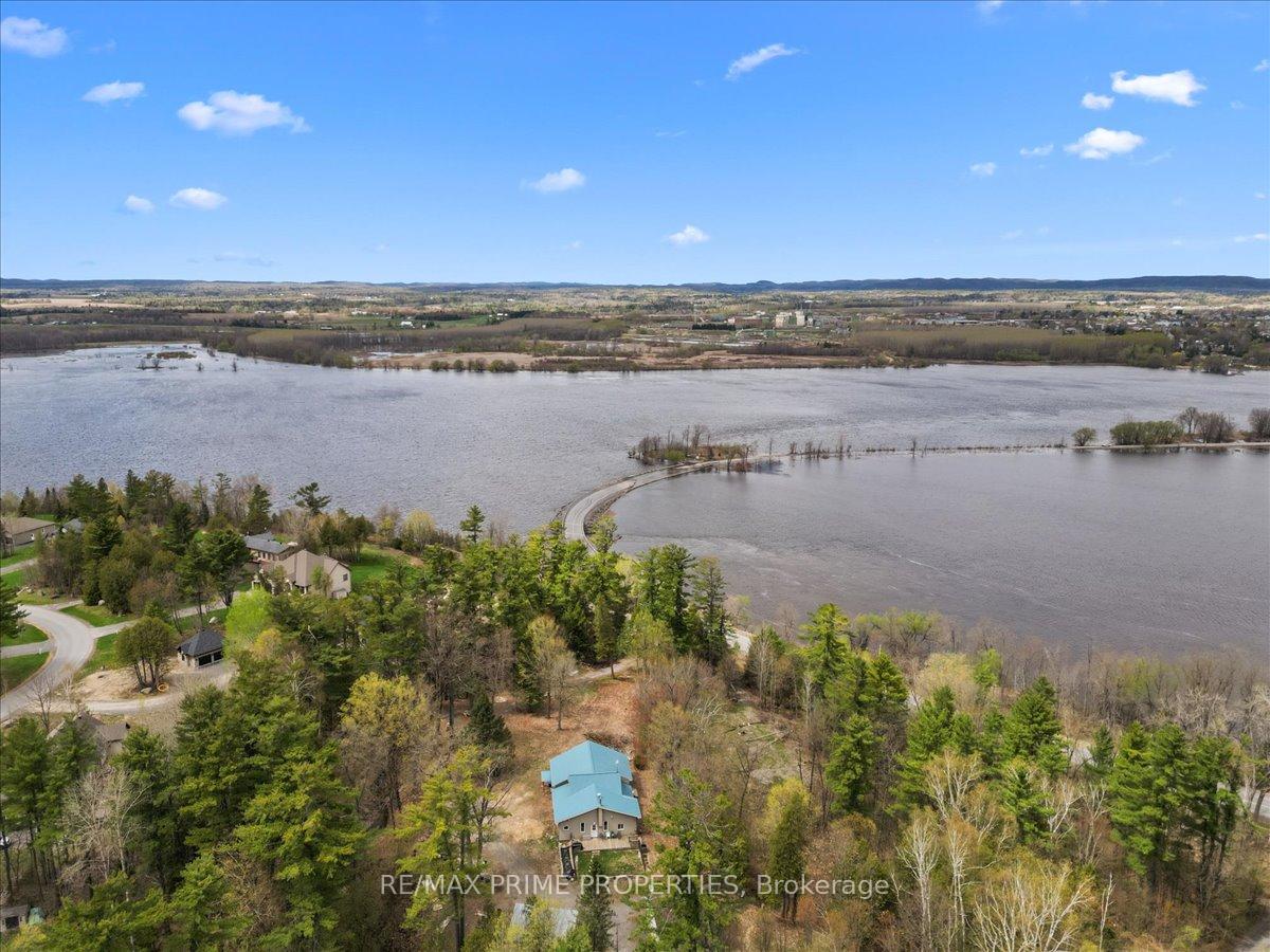 517 Wilson Road Clarence-Rockland Ontario Canada Sale residential Arsalan Siddiqui RE/MAX PRIME PROPERTIES  Brokerage