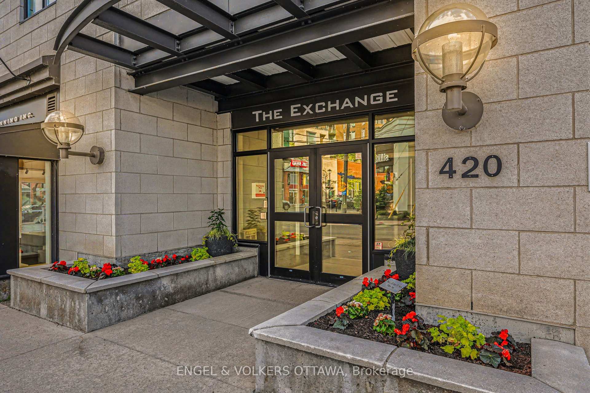 204 - 420 Berkley Avenue Ottawa Ontario Canada Sold residential   Royal LePage Performance Realty, Brokerage *