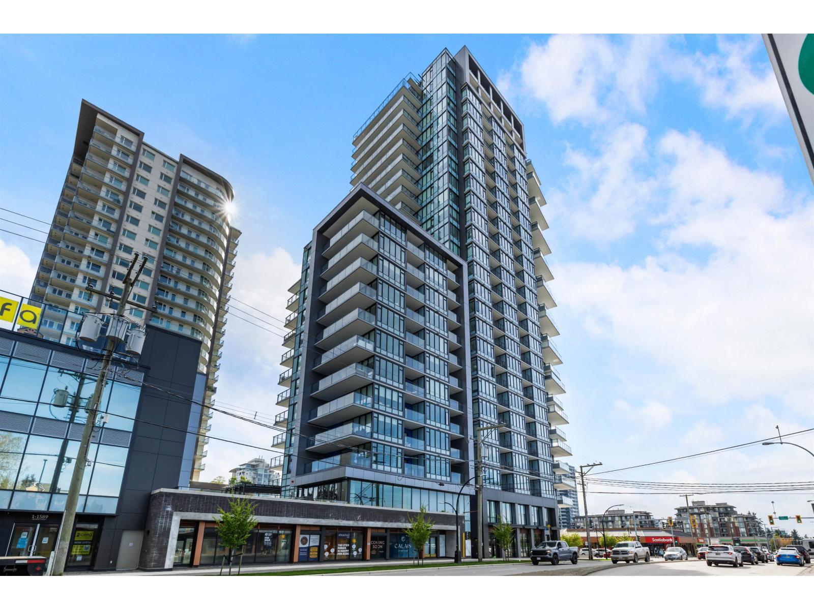 307 1588 JOHNSTON ROAD White Rock British Columbia Canada Sale residential Gonzalo Santos PREC Real Broker B.C. Ltd.