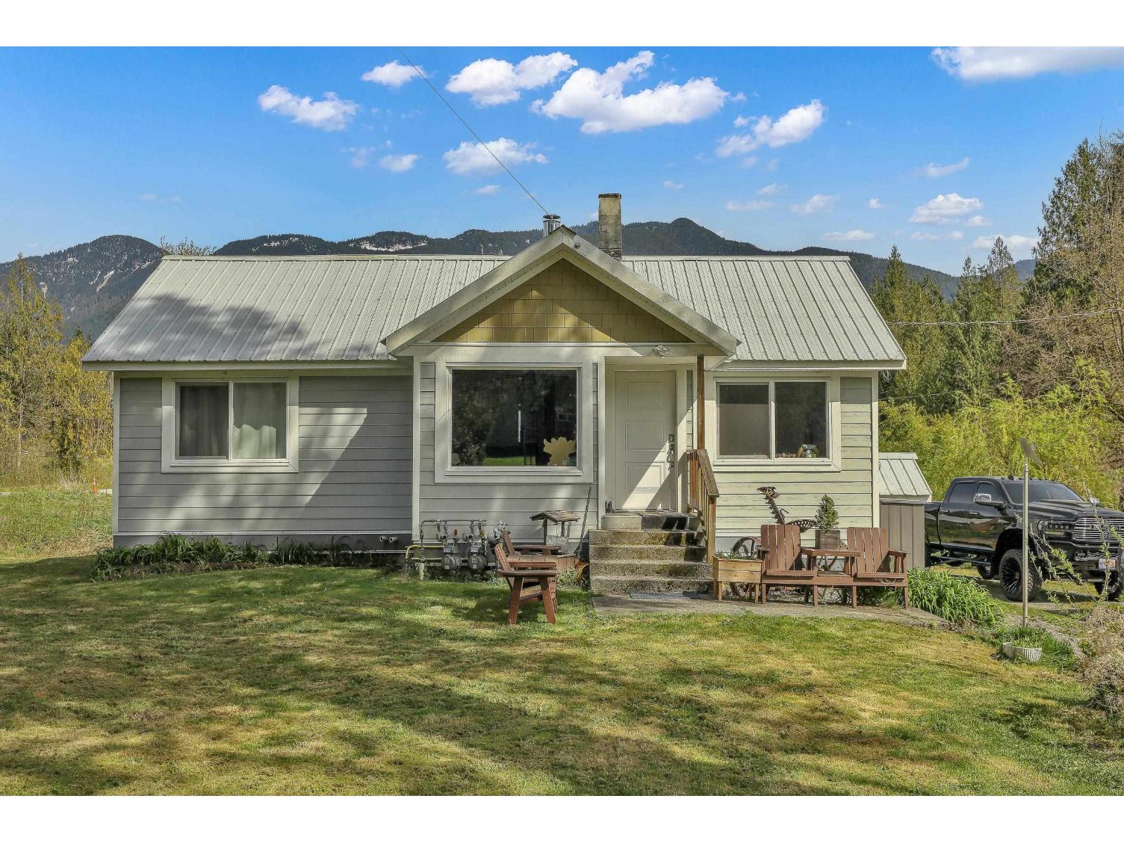 13028 STAVE LAKE ROAD Mission British Columbia Canada Sale residential Renée Kehayas Team 3000 Realty Ltd.