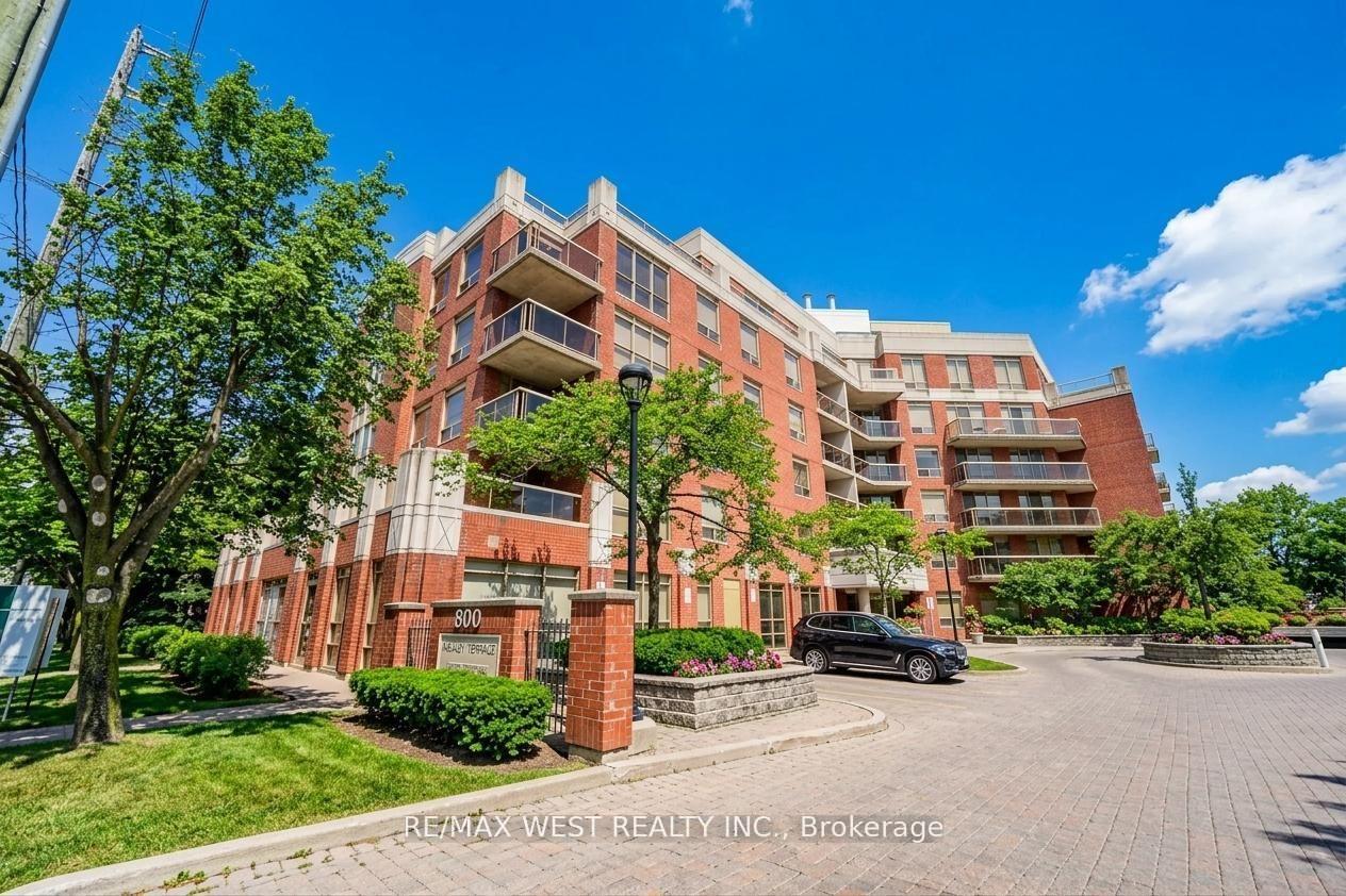 C3 - 800 Sheppard Avenue W Toronto Ontario Canada Sale commercial Raman Dua ROYAL LEPAGE FLOWER CITY REALTY