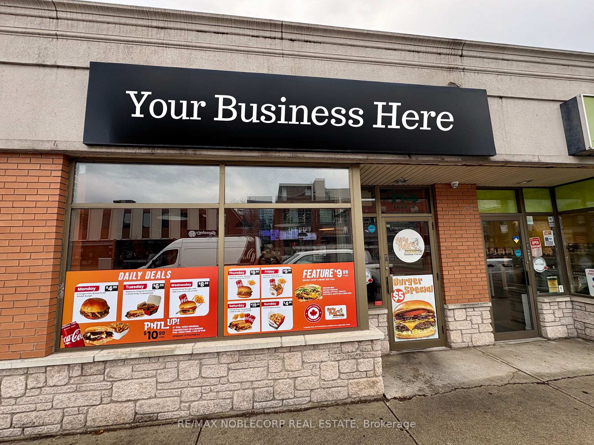 4 - 114 Lakeshore Road E Mississauga Ontario Canada Sale commercial Maria Bifolchi Re/Max Noblecorp Real Estate, Brokerge*