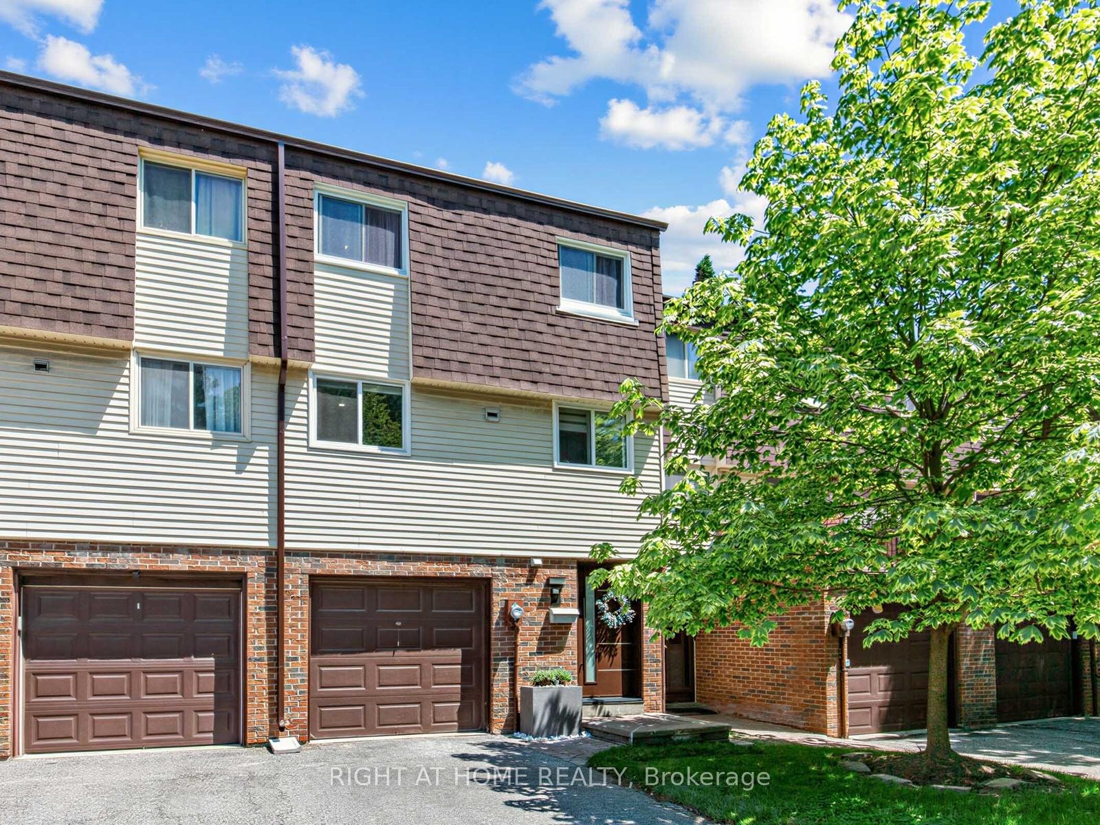 100 Jenny Wrenway Toronto Ontario Canada Sale residential Angela Wong Right at Home Realty, Brokerage*