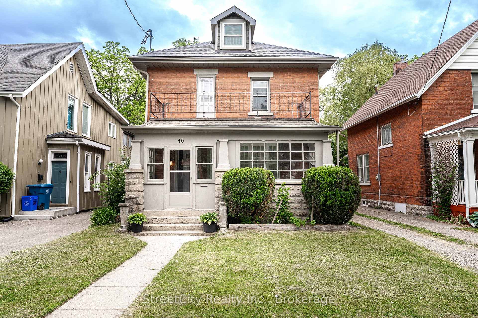 40 Douro Street Stratford Ontario Canada Sale residential Frank Pontes STREETCITY REALTY INC., BROKERAGE*