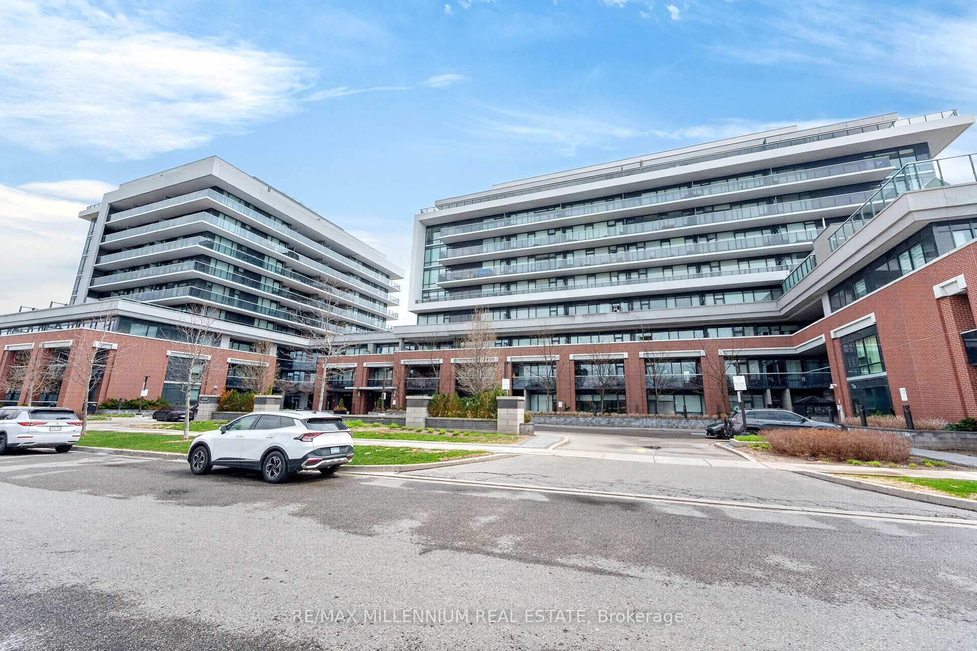 713 - 4800 Highway 7 Road Vaughan Ontario Canada Sale residential The Condo Experts RE/MAX Millennium Real Estate, Brokerage*