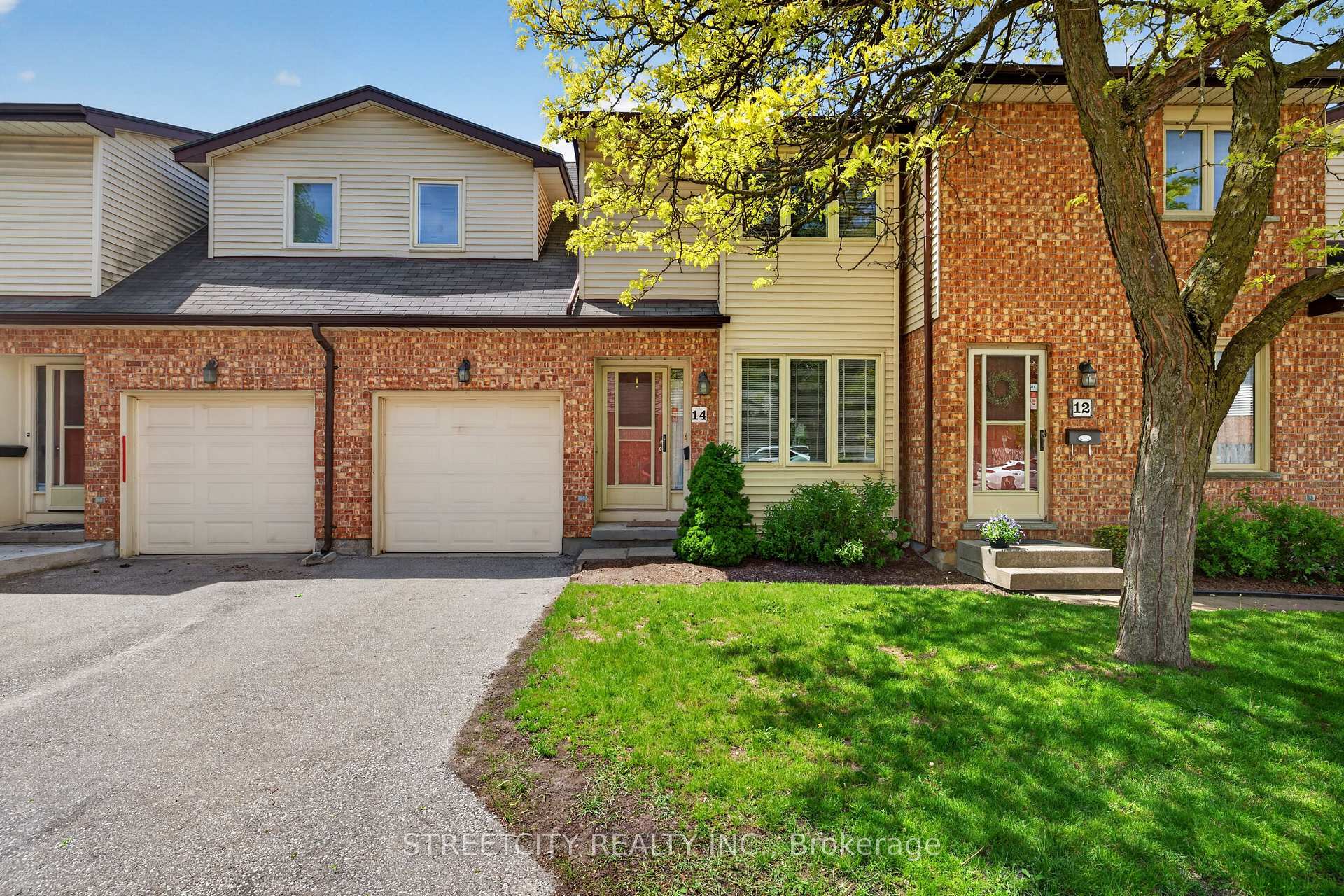14 - 308 Conway Drive London South Ontario Canada Sale residential Frank Pontes STREETCITY REALTY INC., BROKERAGE*
