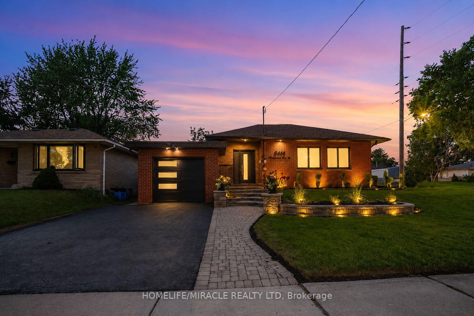 544 Adelaide Avenue W Oshawa Ontario Canada Sale residential   HomeLife/Miracle Realty Ltd., Brokerage*