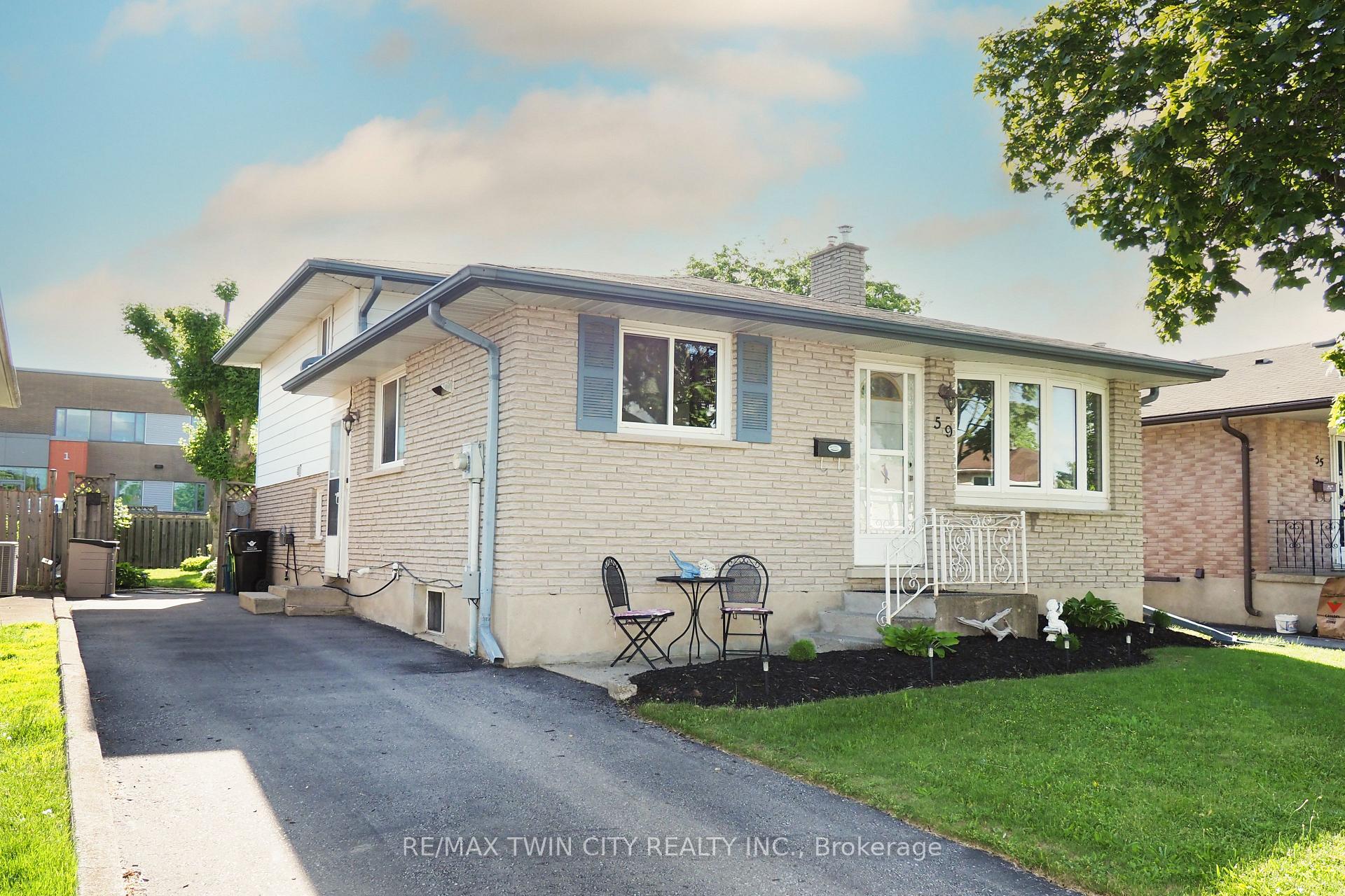 59 Bakersfield Drive Cambridge Ontario Canada Sale residential Renee Blair Sotheby's International Realty Canada