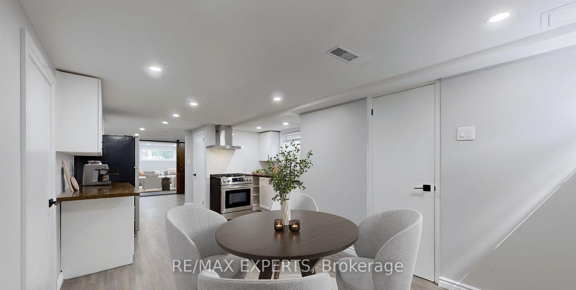 Bsmt - 192 Dunbar Road Mississauga Ontario Canada Rent residential Cliff Barron RE/MAX Real Estate Centre, Inc., Brokerage *