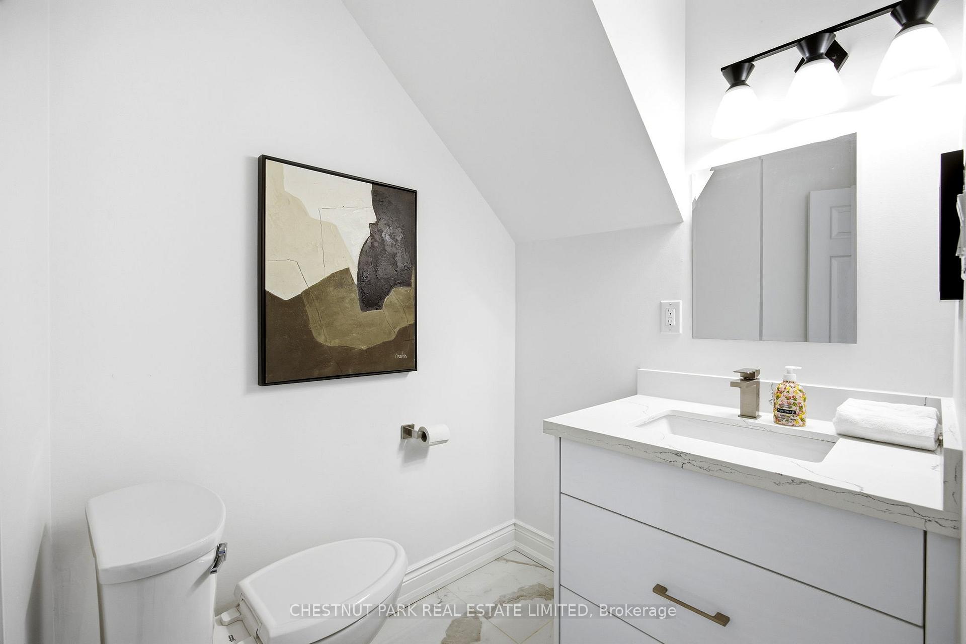 4 Bedroom Single Family Home/House's Image 18