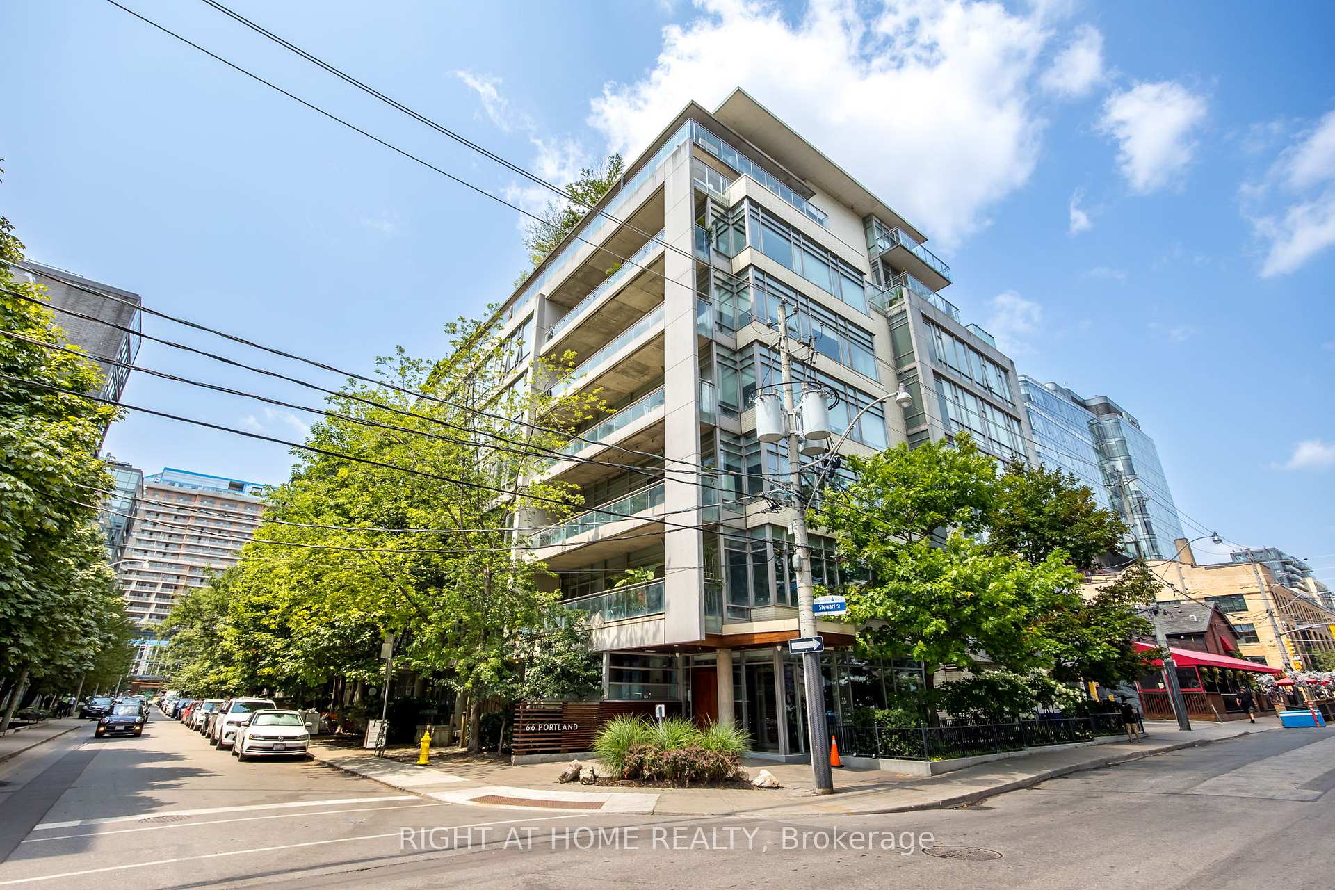 PH 805 - 66 Portland Street Toronto Ontario Canada Rent residential Charles Dow Right at Home Realty, Brokerage*