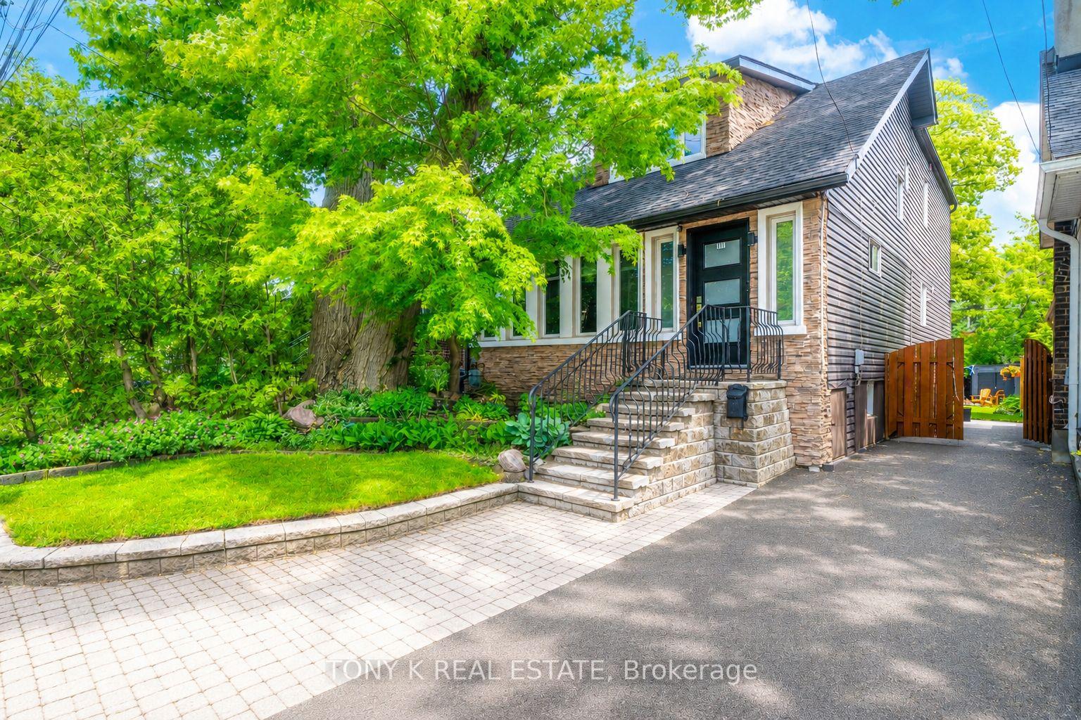 111 Eastwood Avenue Toronto Ontario Canada Sale residential Heather Mackenzie Skybound Realty, Brokerage 