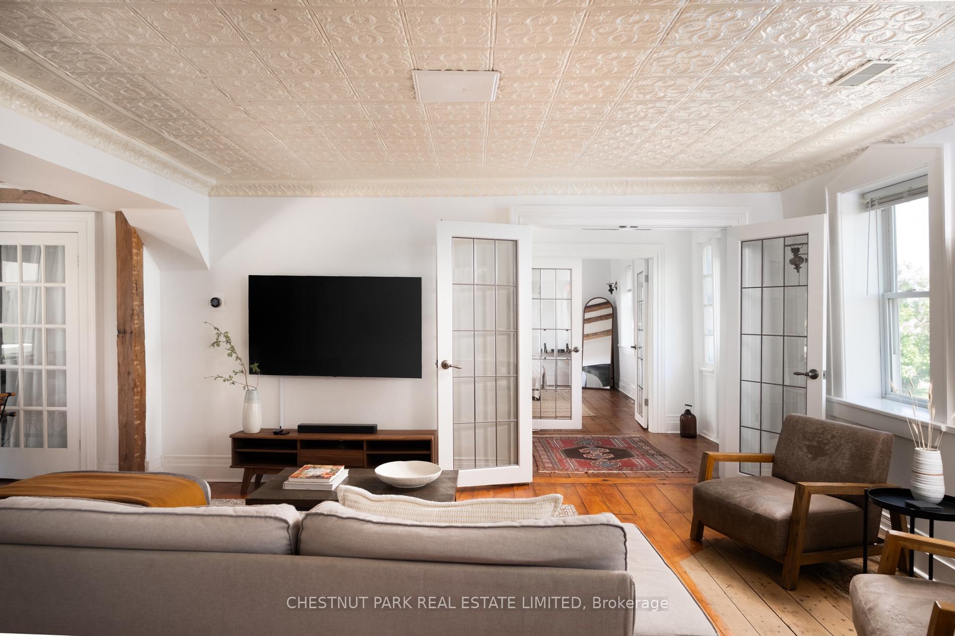 4 Bedroom Single Family Home/House's Image 15