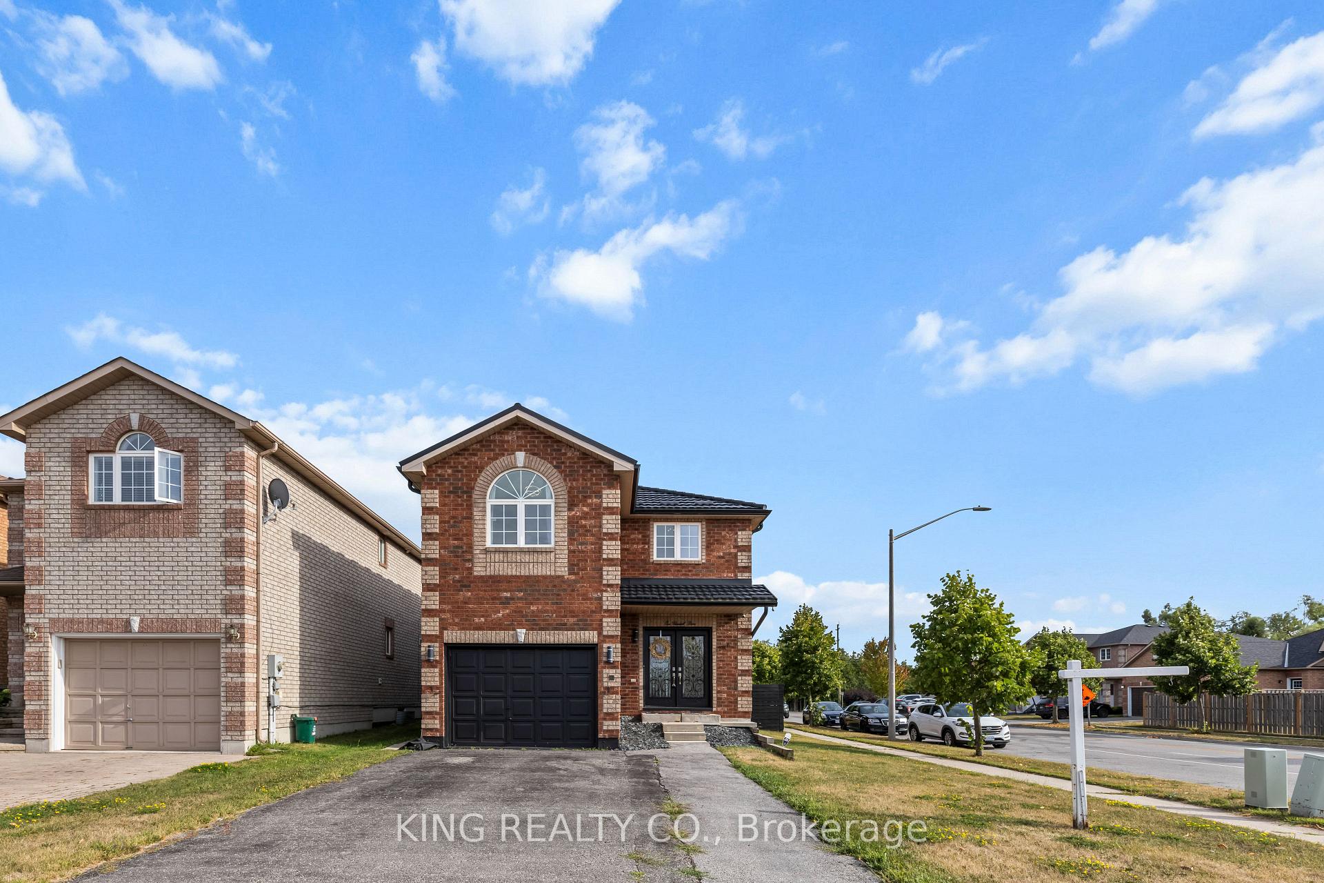 1 Glenhill Drive Barrie Ontario Canada Sale residential Kim Gosling Sutton Group Incentive Realty Inc.,Brokerage*