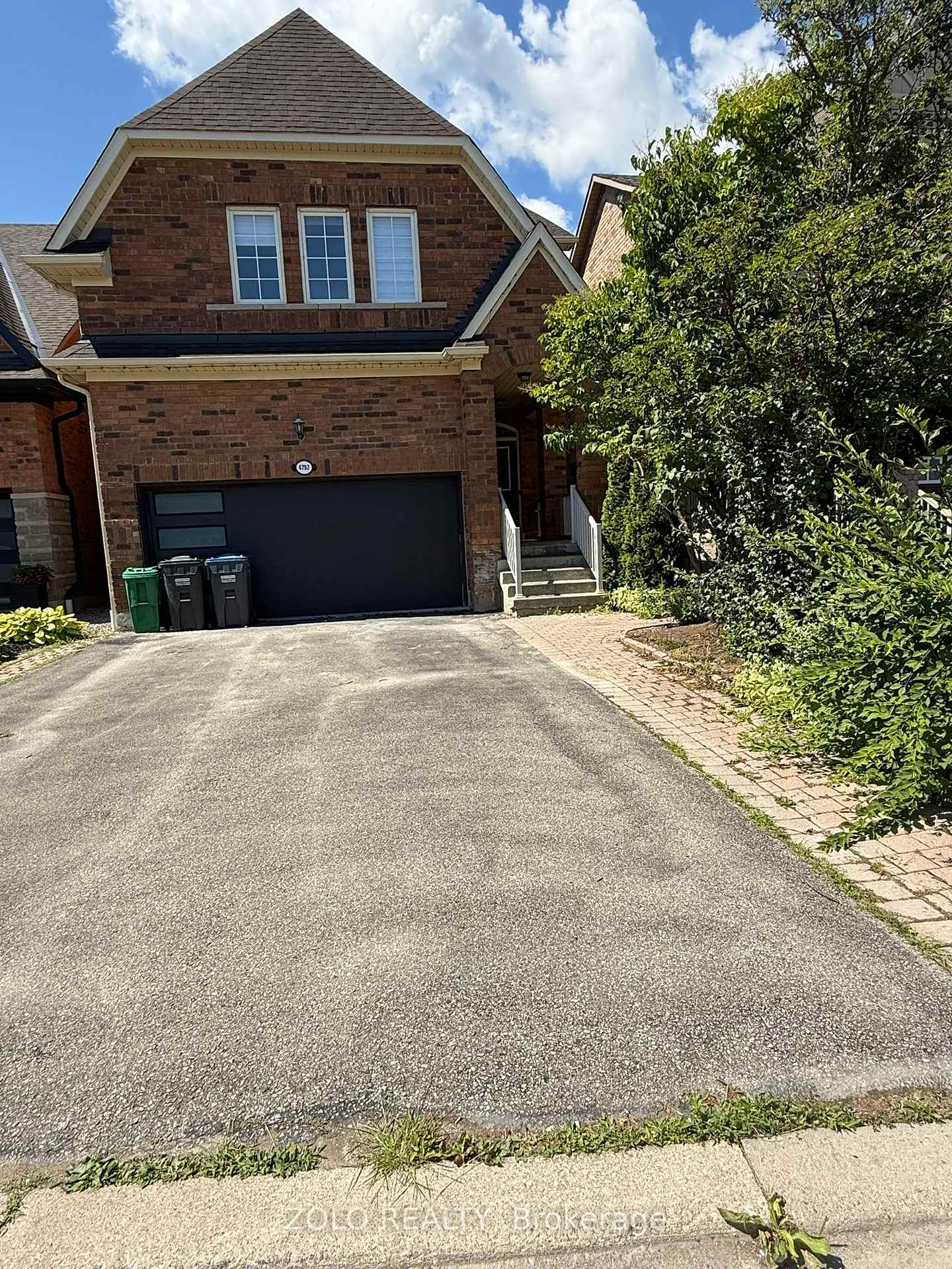 Lower - 4792 Glasshill Grove Mississauga Ontario Canada Rent residential Cliff Barron RE/MAX Real Estate Centre, Inc., Brokerage *