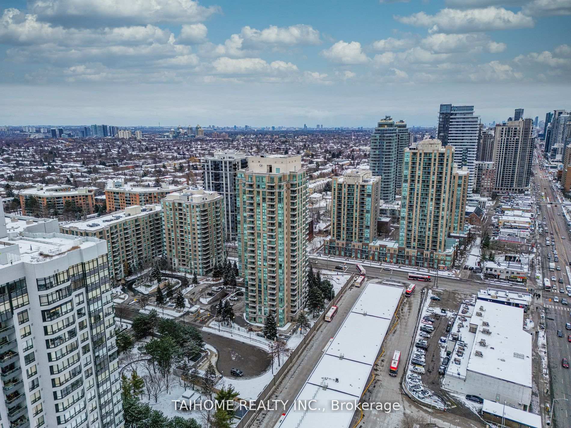 702 - 1 Pemberton Avenue Toronto Ontario Canada Sale residential MNG Team HomeLife/ROMANO Realty Ltd., Brokerage