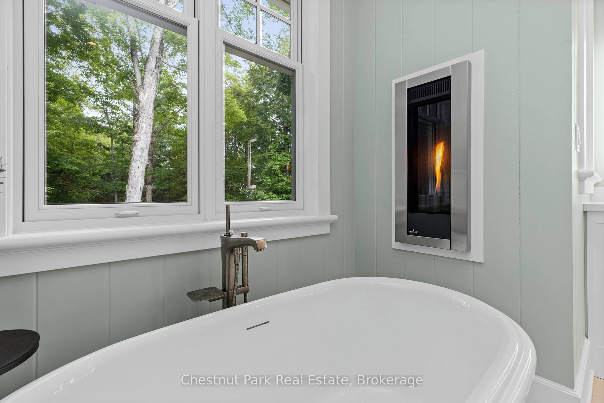 4 Bedroom Single Family Home/House's Image 31