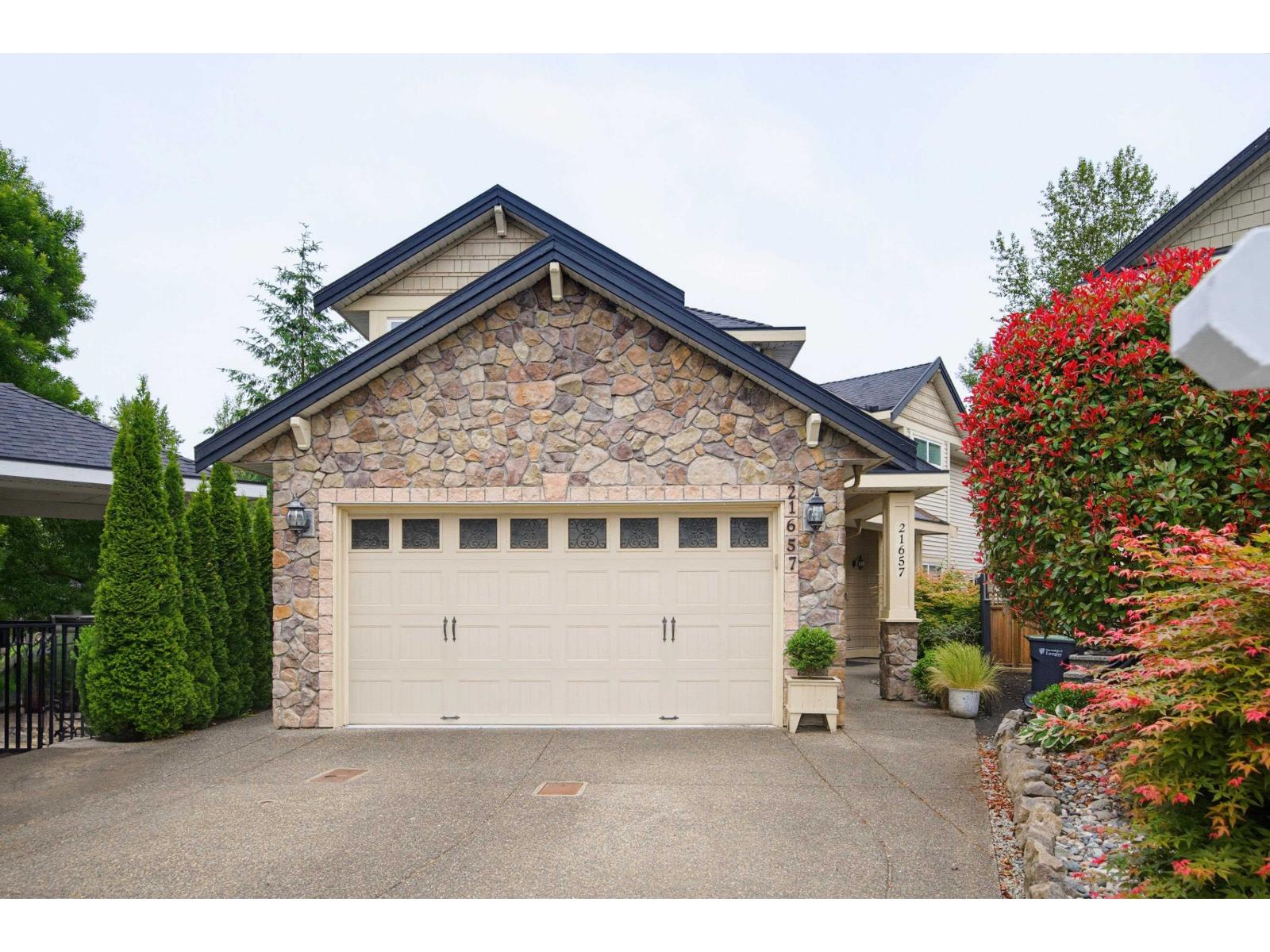 21657 92B AVENUE Langley British Columbia Canada Sale residential Paul McCallum HomeLife Benchmark Realty*