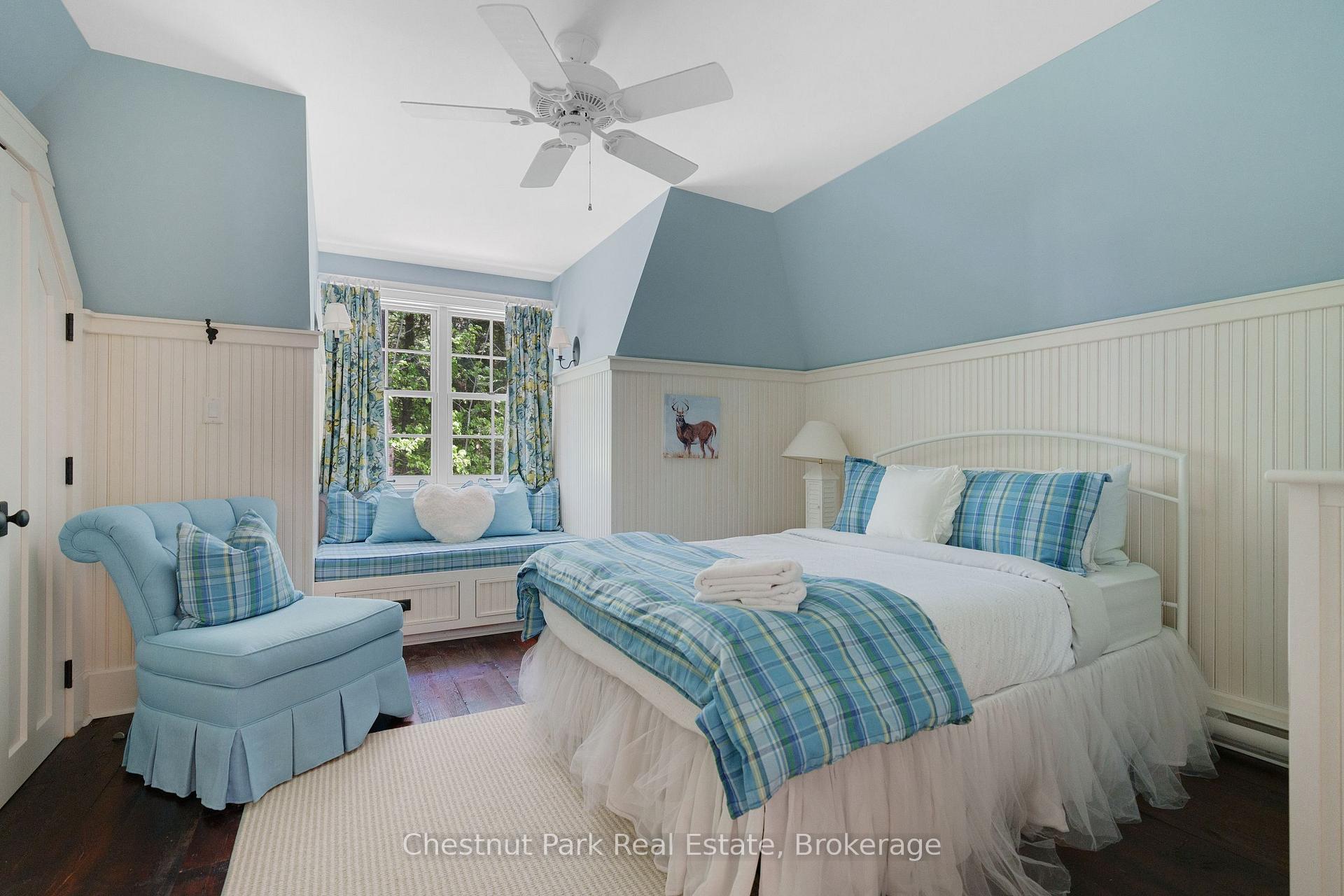 6 Bedroom Single Family Home/House's Image 20