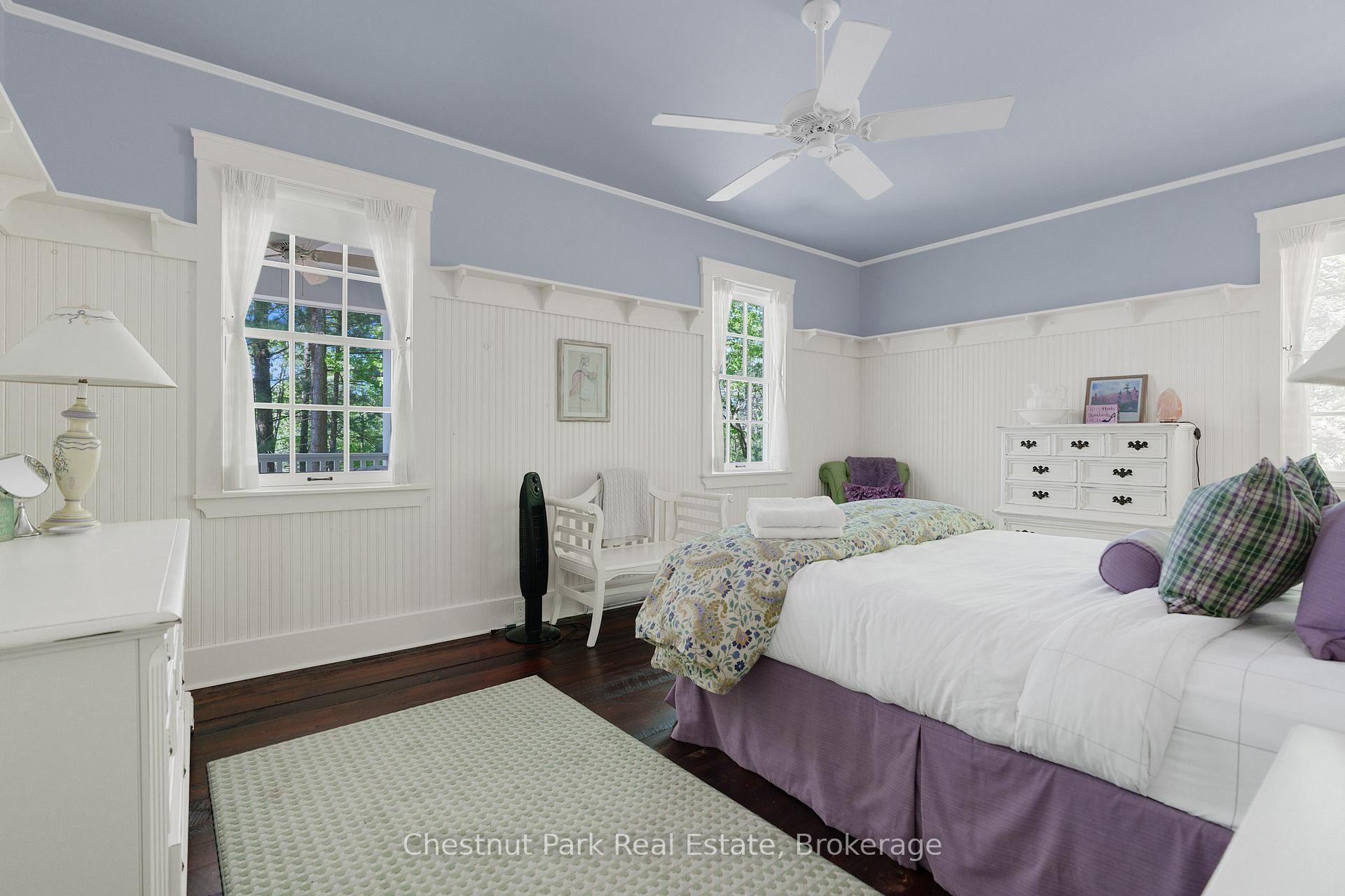 6 Bedroom Single Family Home/House's Image 18