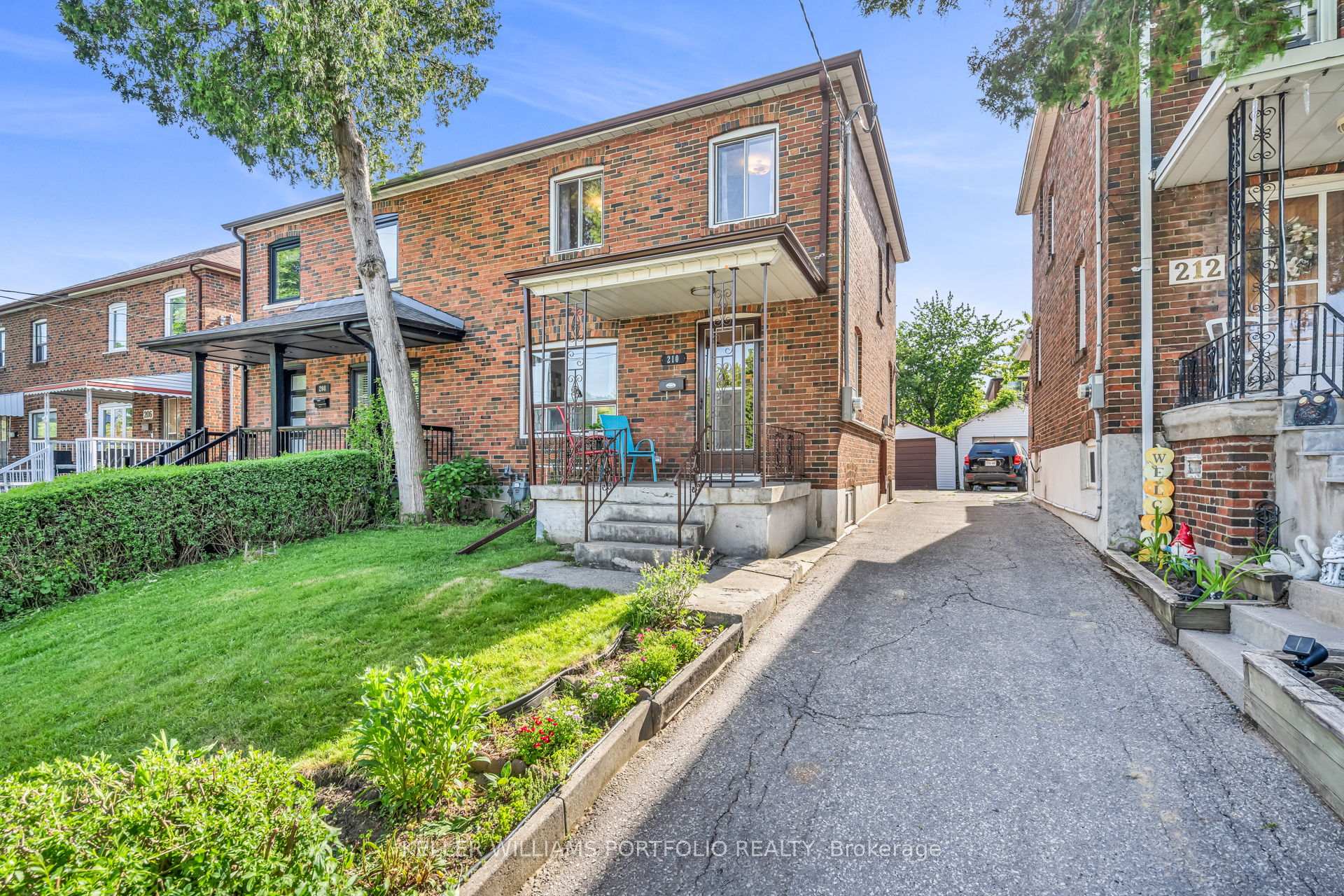 210 Bicknell Avenue Toronto Ontario Canada Sale residential Deepak Sharma Right at Home Realty, Brokerage