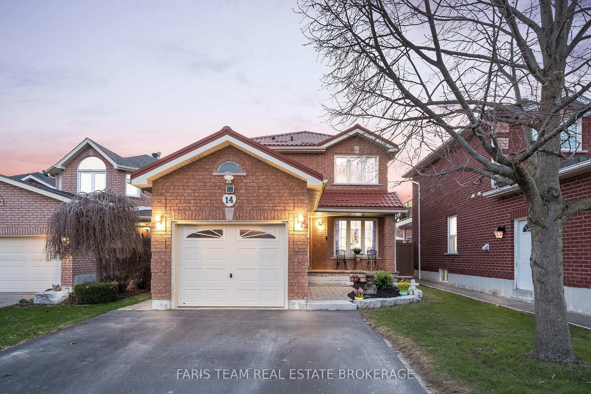 14 Nightingale Crescent Barrie Ontario Canada Sale residential Jason Gavadza Keller Williams Referred Urban Realty, Brokerage*