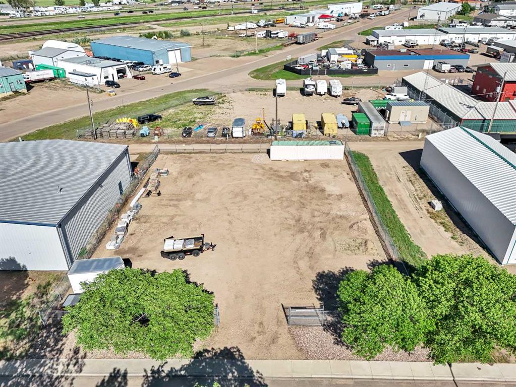 208 3 ST NE Redcliff Alberta Canada Sale commercial ANA MCFADYEN ROYAL LEPAGE COMMUNITY REALTY