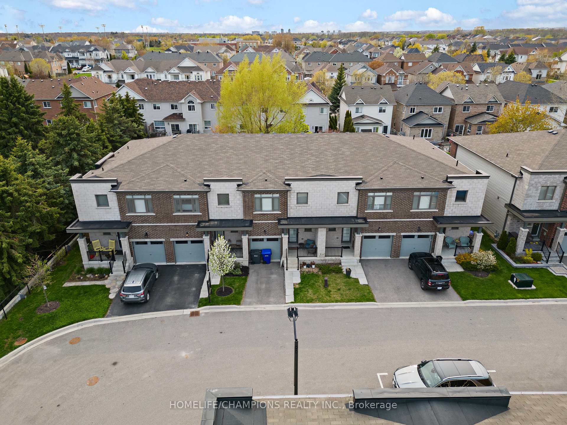 38 Longshore Way Whitby Ontario Canada Sale residential Utayan Ponnuthurai HomeLife/Champions Realty Inc., Brokerage*