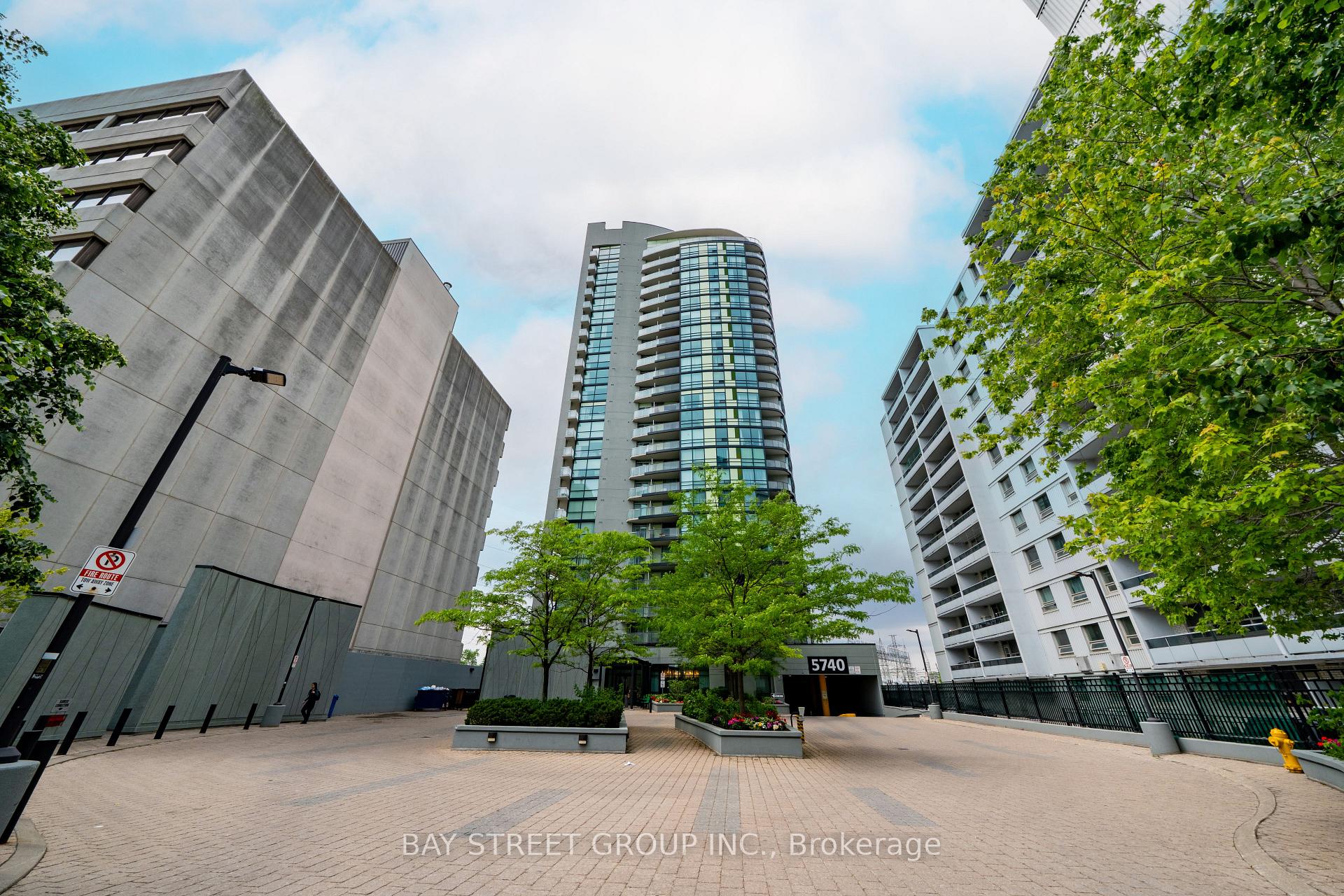 2009 - 5740 Yonge Street Toronto Ontario Canada Sale residential Harry Saggu Century 21 Paramount Realty Inc., Brokerage*