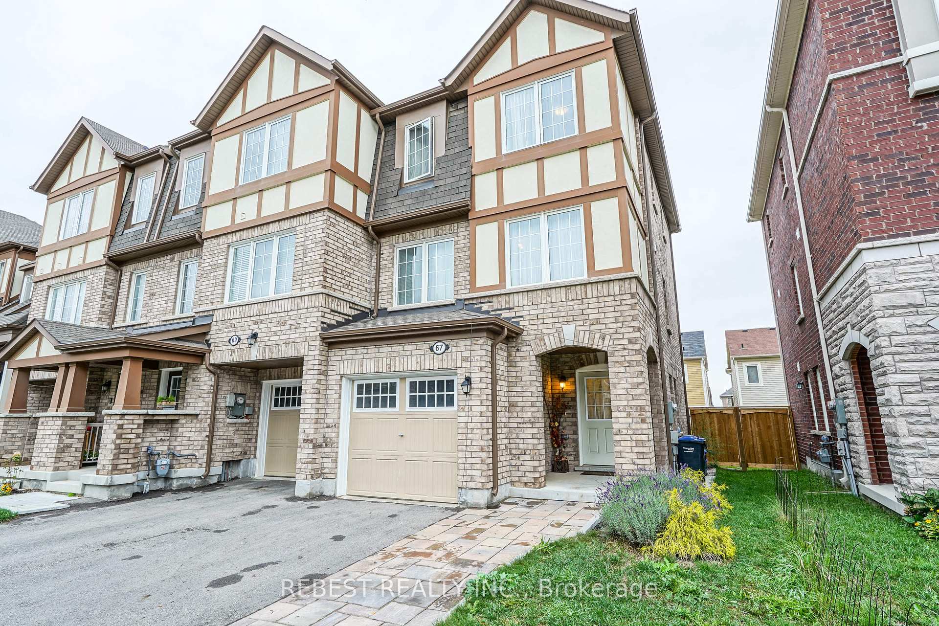 67 Bannister Crescent Brampton Ontario Canada Rent residential Waji Ali Royal Lepage Certified Realty, Brokerage*
