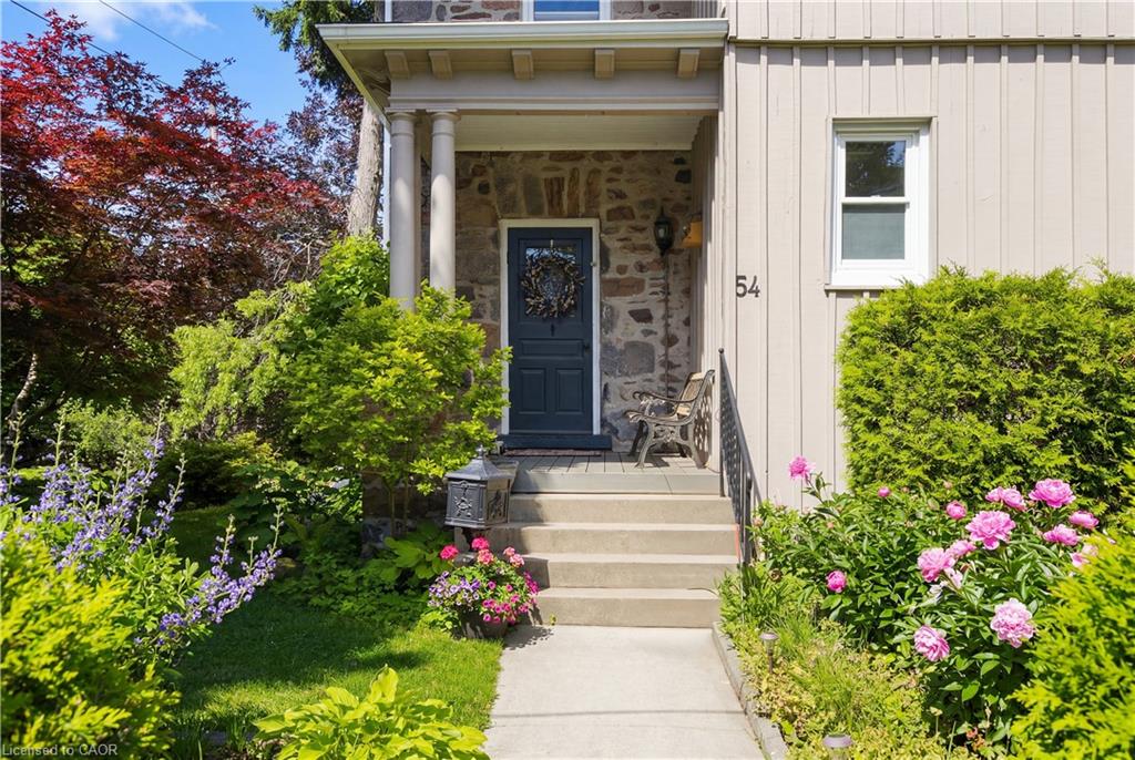 6 Bedroom Single Family Home/House's Image 41