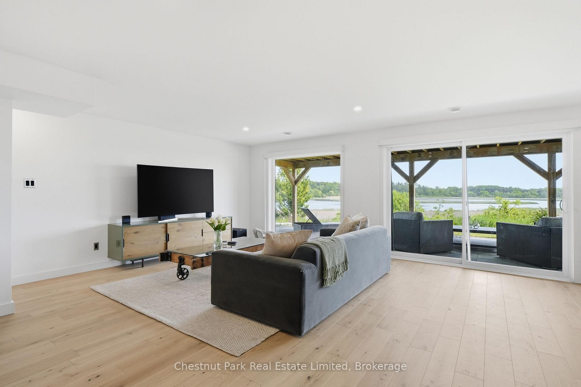 4 Bedroom Single Family Home/House's Image 22