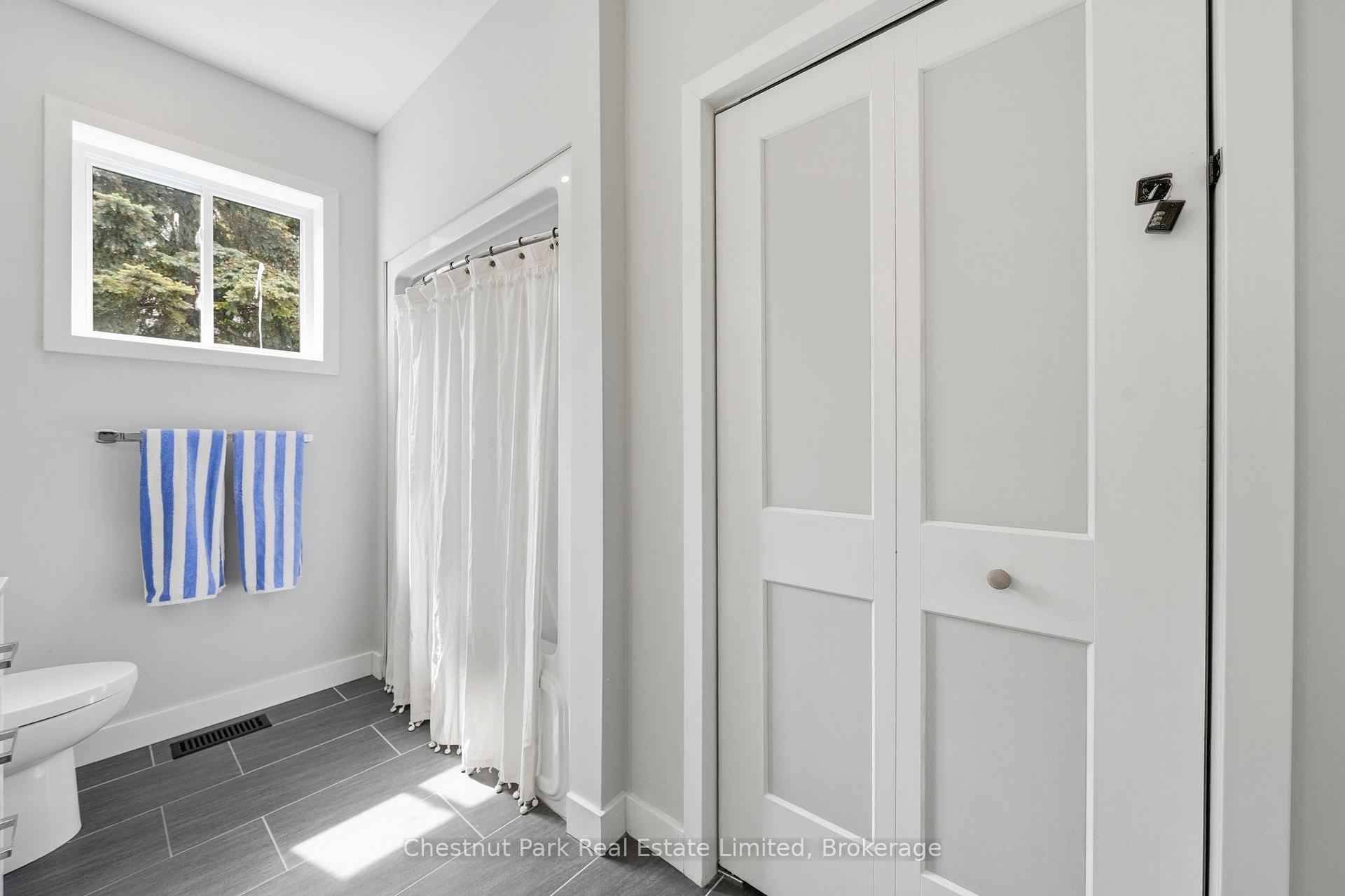 4 Bedroom Single Family Home/House's Image 15