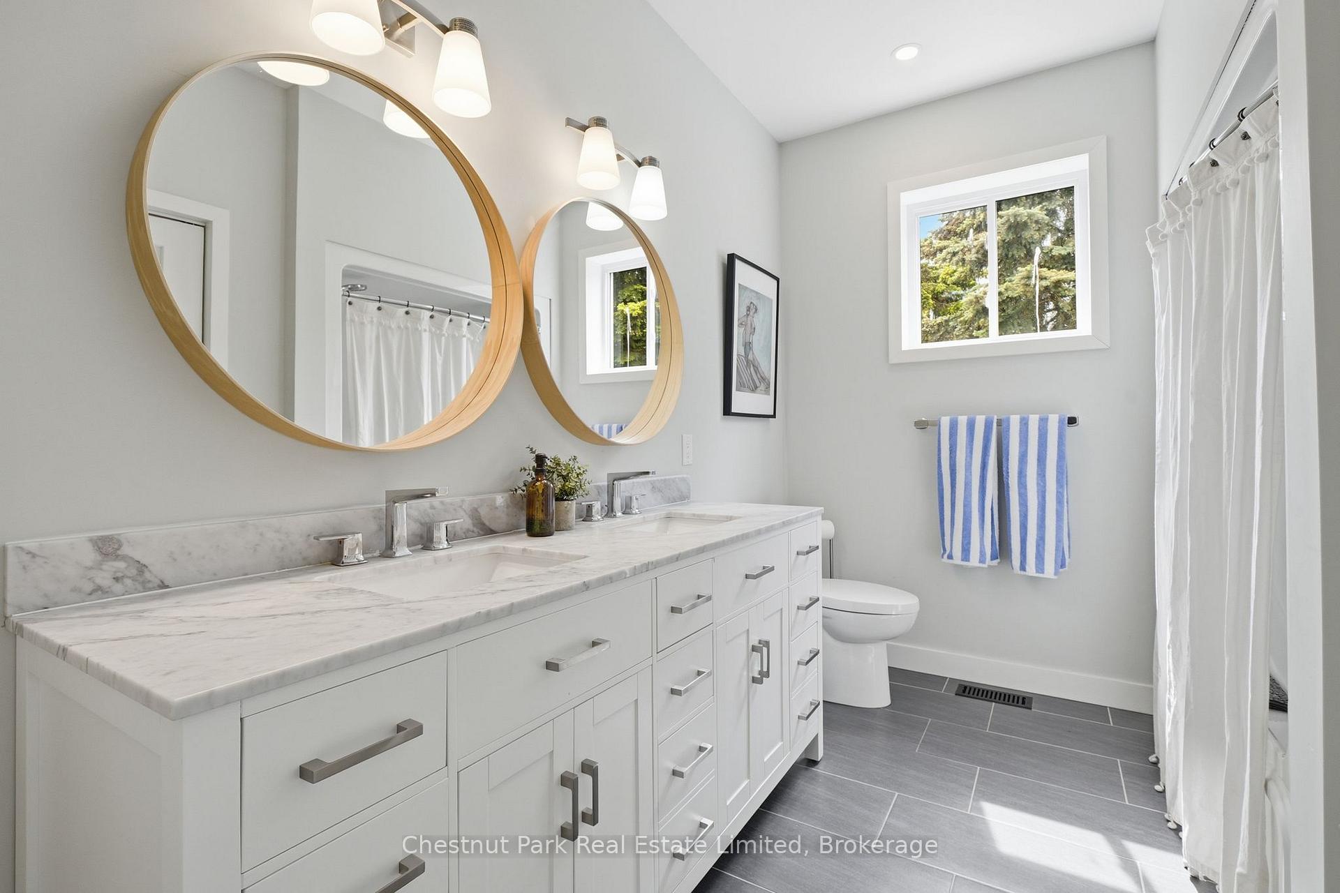 4 Bedroom Single Family Home/House's Image 14