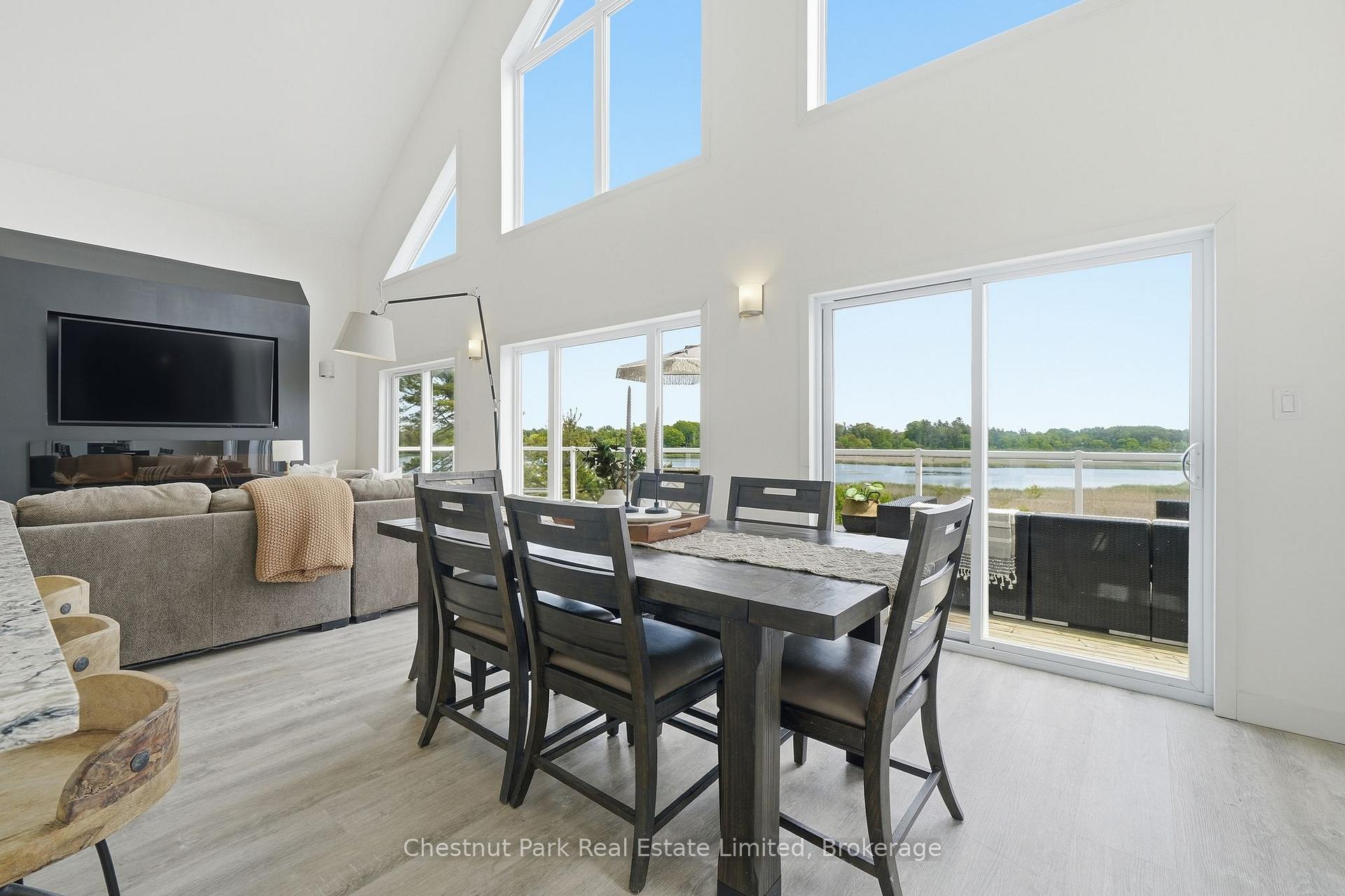 4 Bedroom Single Family Home/House's Image 9