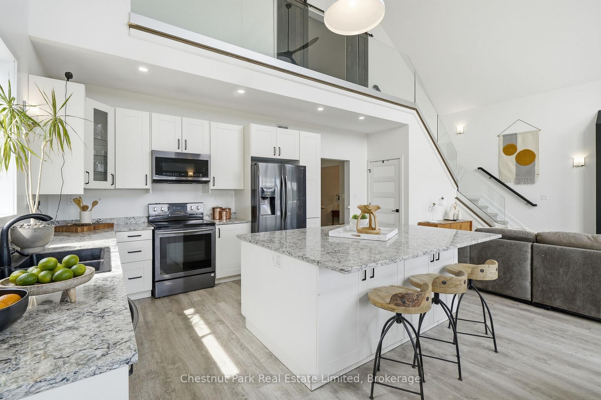 4 Bedroom Single Family Home/House's Image 7